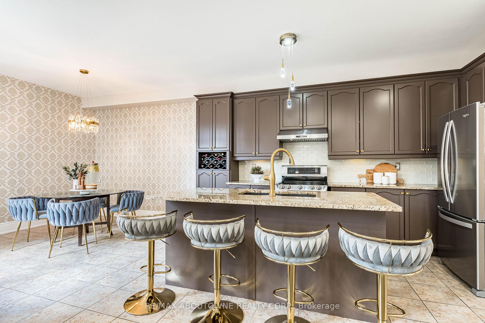 Photo 17 of 5550 Tenth Line W, Mississauga, Churchill Meadows — HOMEH