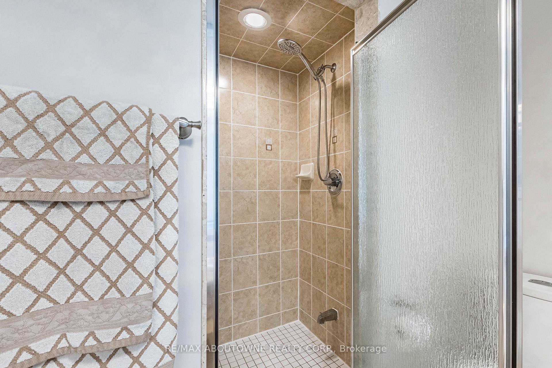 Photo 30 of 5550 Tenth Line W, Mississauga, Churchill Meadows — HOMEH