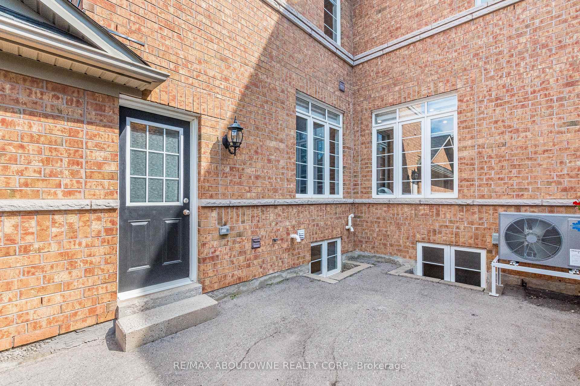 Photo 45 of 5550 Tenth Line W, Mississauga, Churchill Meadows — HOMEH