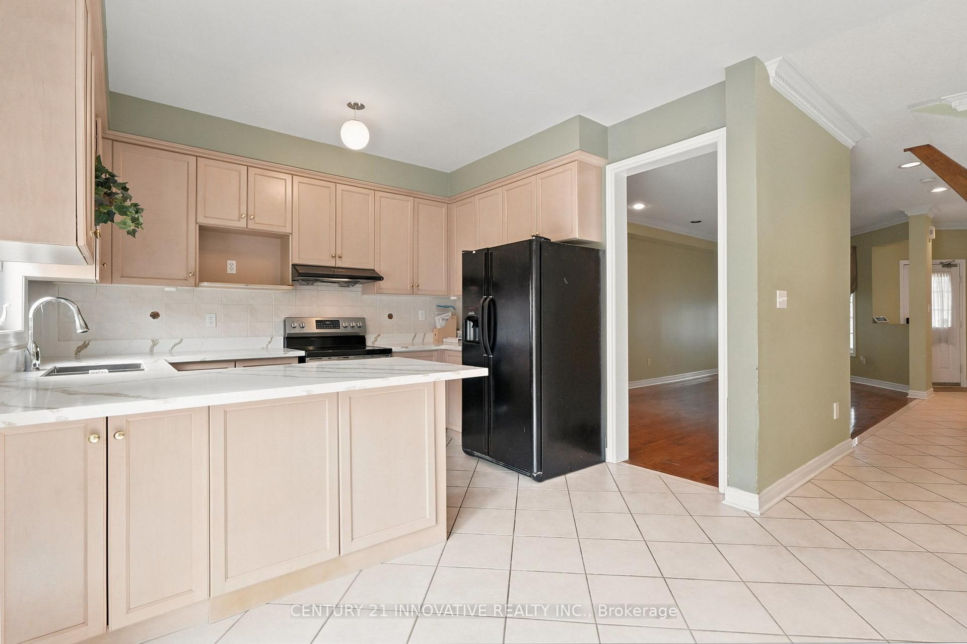 Photo 11 of 57 Avenida Street NE, Markham, Middlefield — HOMEH