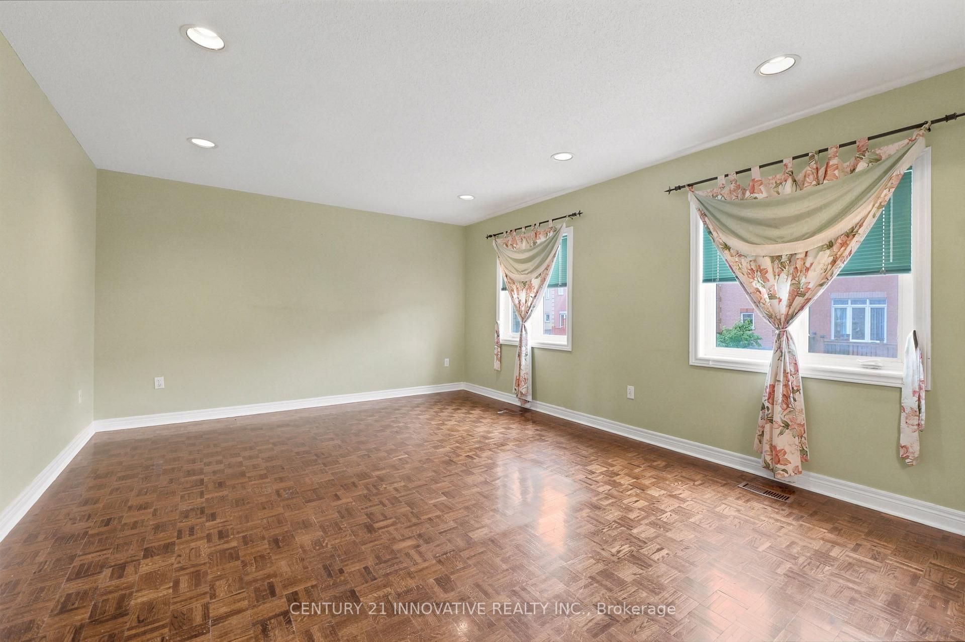 Photo 17 of 57 Avenida Street NE, Markham, Middlefield — HOMEH