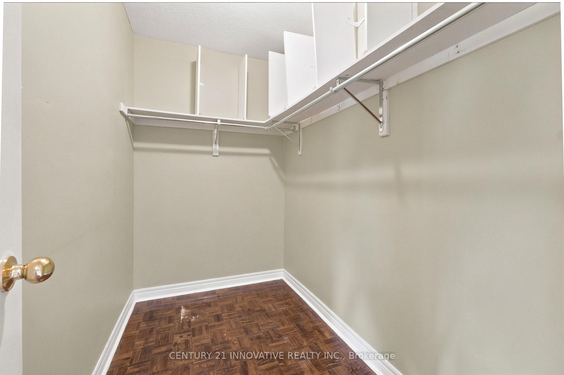 Photo 22 of 57 Avenida Street NE, Markham, Middlefield — HOMEH