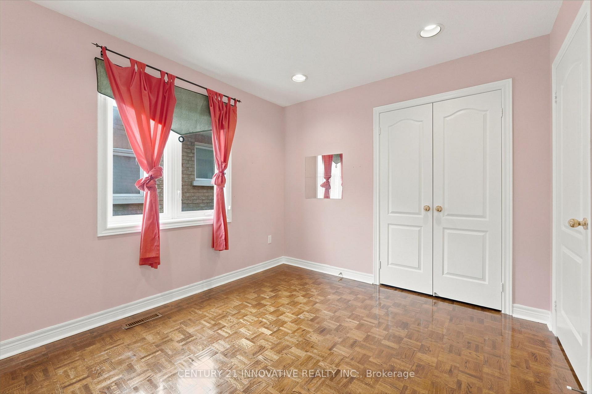 Photo 31 of 57 Avenida Street NE, Markham, Middlefield — HOMEH