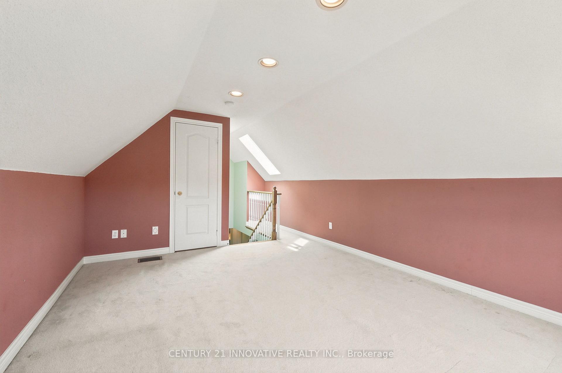 Photo 42 of 57 Avenida Street NE, Markham, Middlefield — HOMEH