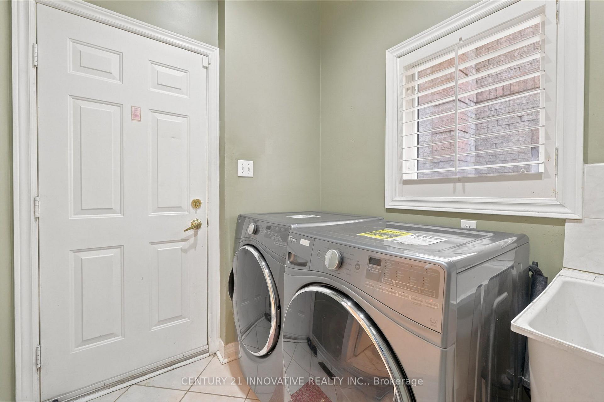 Photo 44 of 57 Avenida Street NE, Markham, Middlefield — HOMEH
