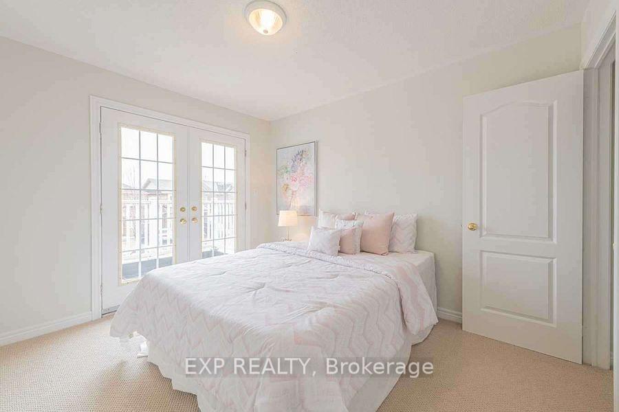 Photo 18 of 8 Rampart Crescent, Whitby, Williamsburg — HOMEH