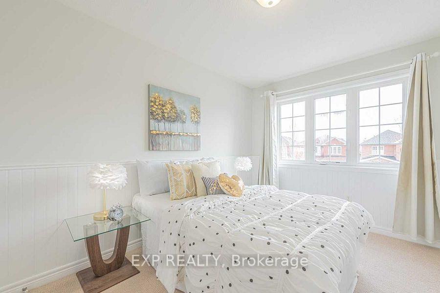 Photo 19 of 8 Rampart Crescent, Whitby, Williamsburg — HOMEH