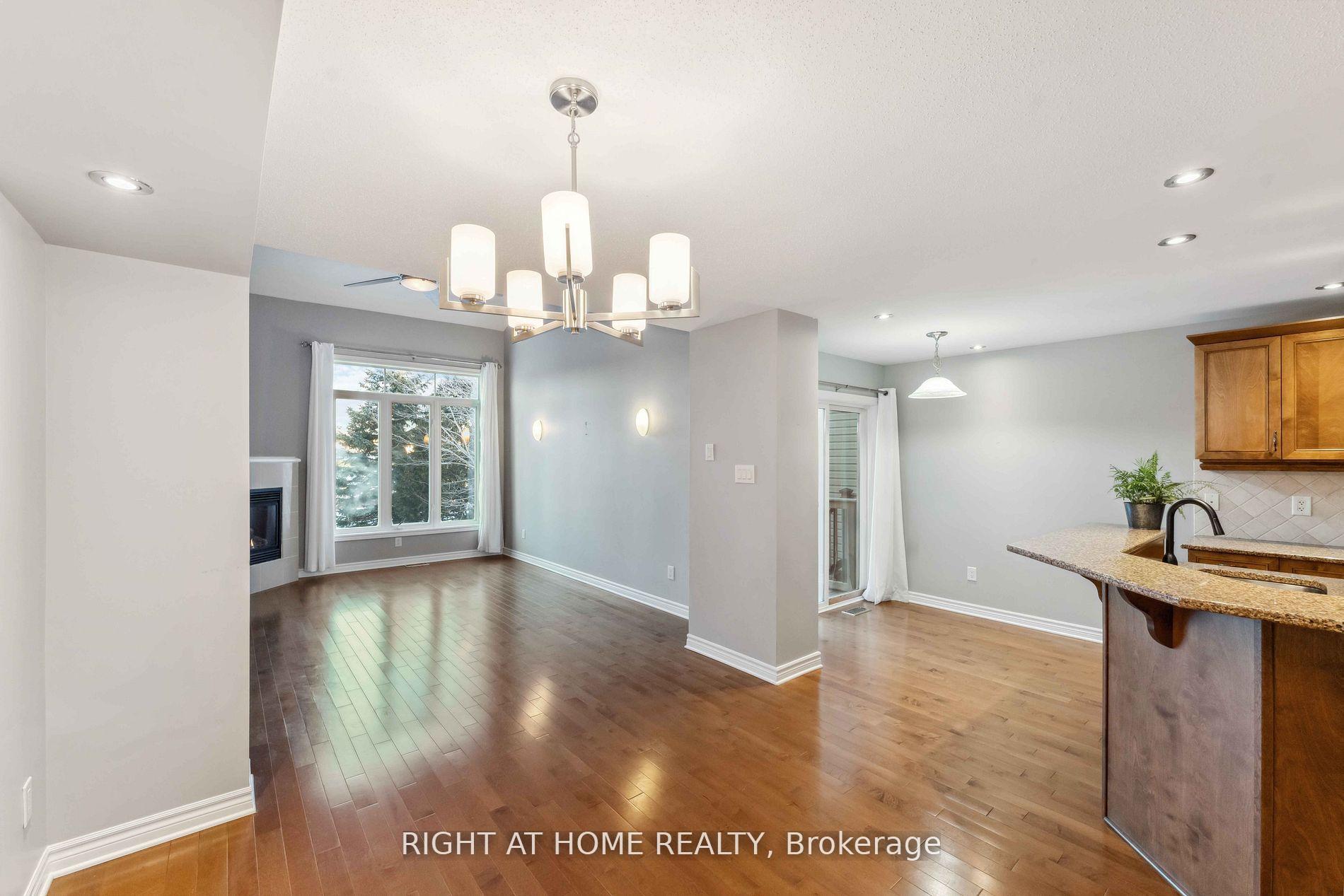 Photo 7 of 130 Tandalee Crescent, Ottawa, Kanata - Bridlewood — HOMEH