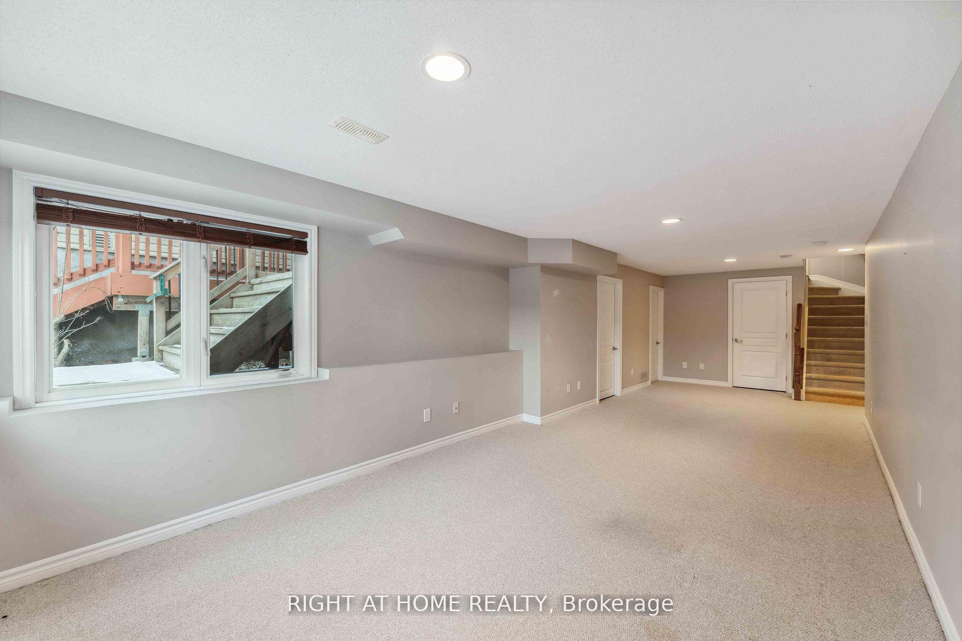 Photo 22 of 130 Tandalee Crescent, Ottawa, Kanata - Bridlewood — HOMEH