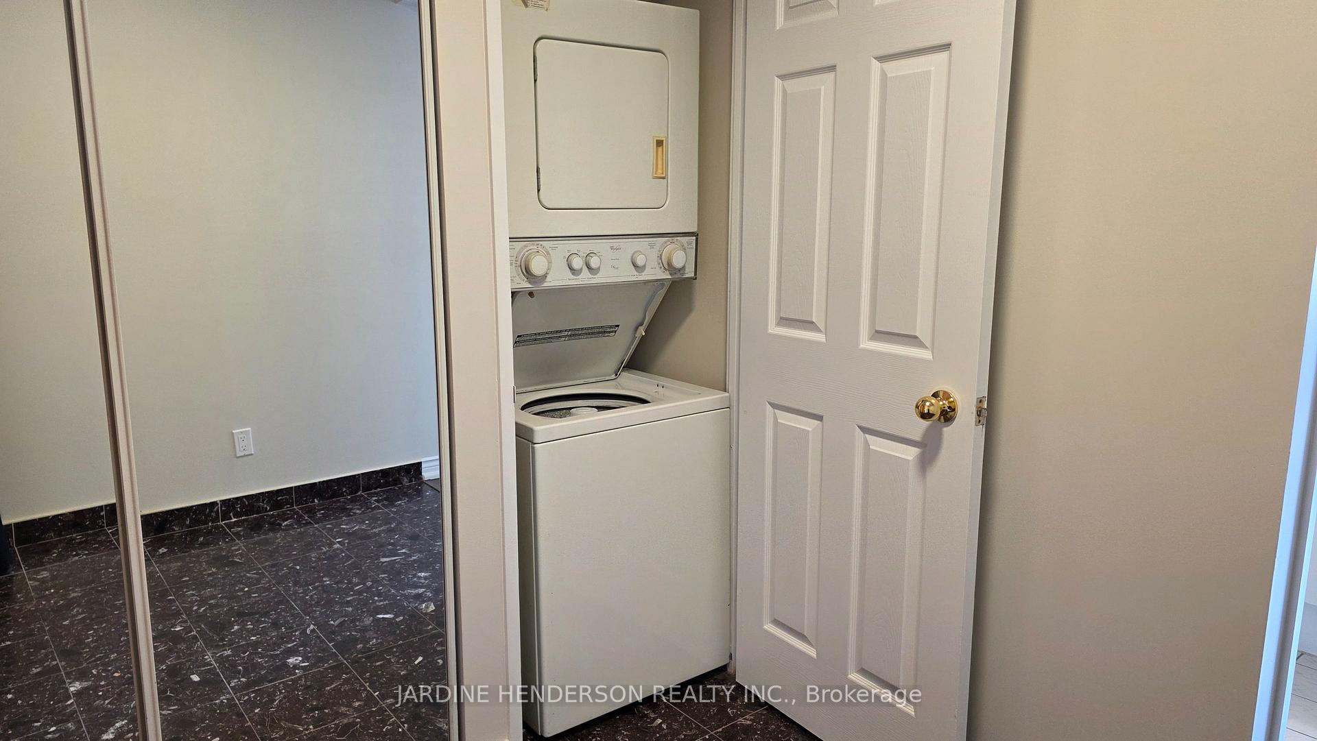 Photo 8 of 256 Doris Avenue, North York, Willowdale East — HOMEH
