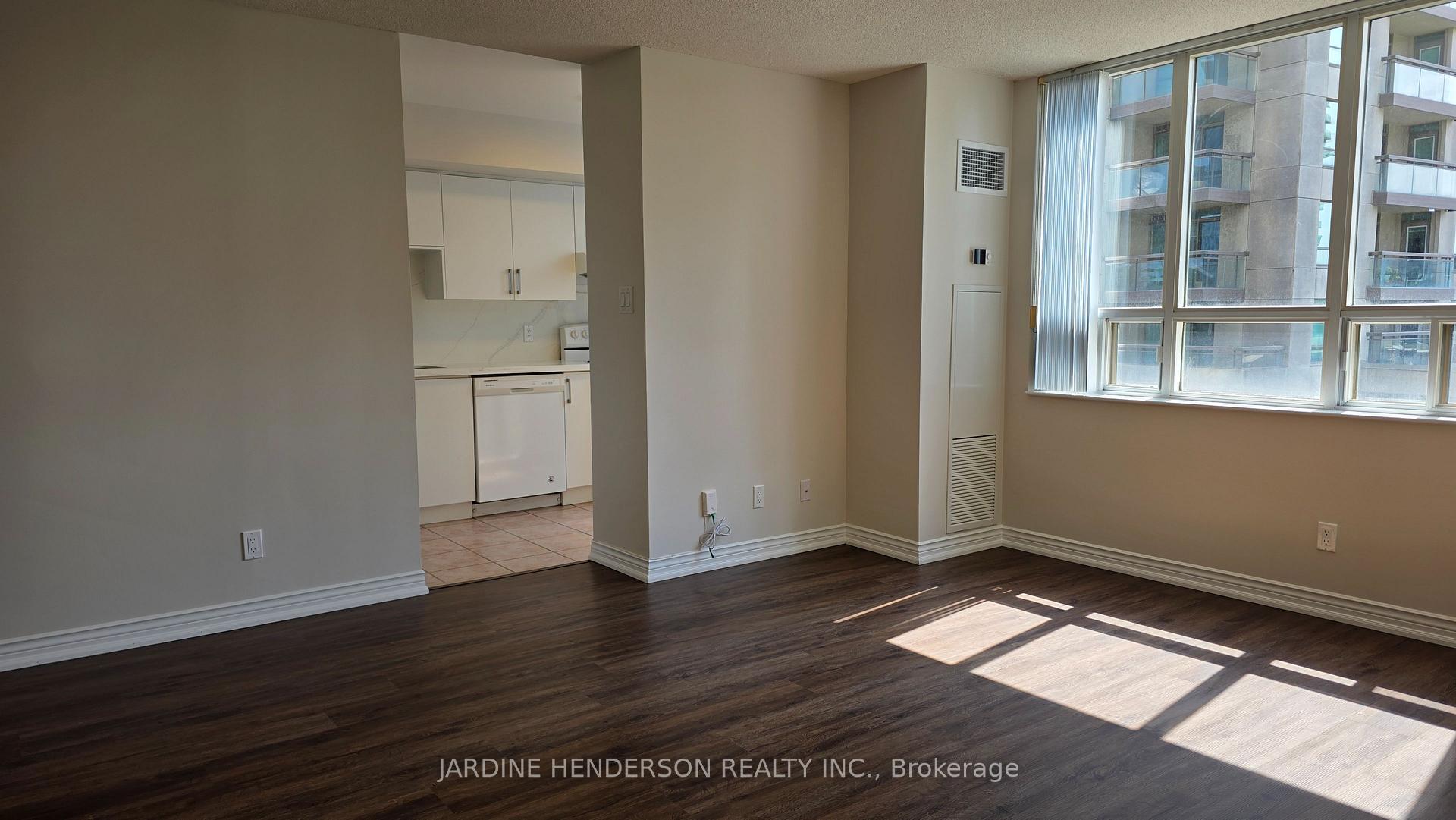 Photo 10 of 256 Doris Avenue, North York, Willowdale East — HOMEH