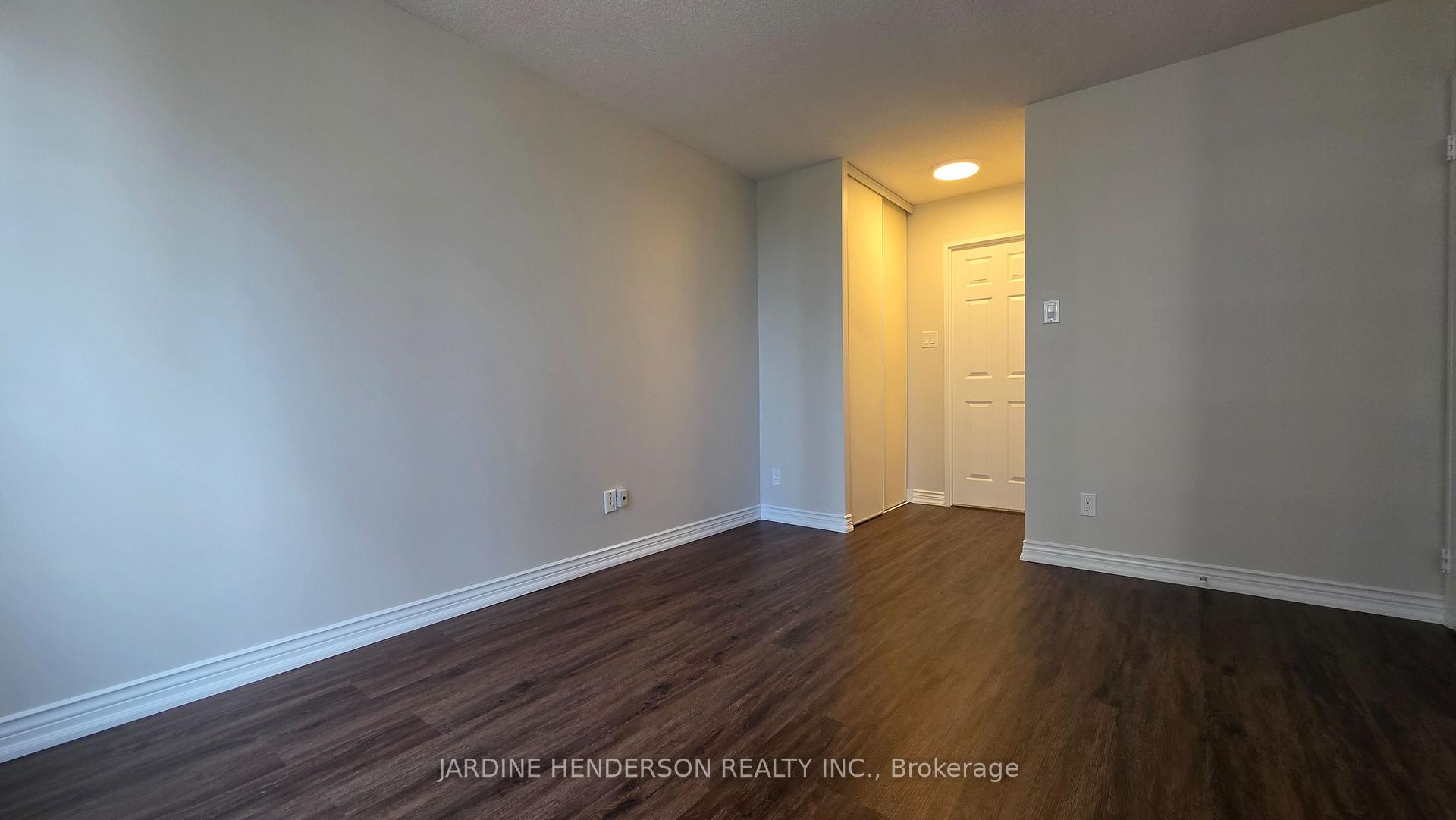 Photo 16 of 256 Doris Avenue, North York, Willowdale East — HOMEH