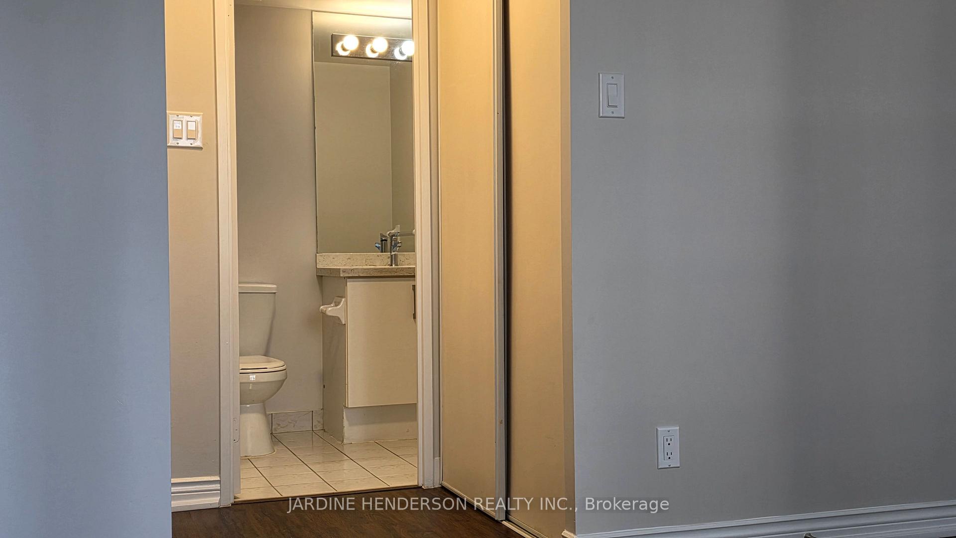 Photo 18 of 256 Doris Avenue, North York, Willowdale East — HOMEH