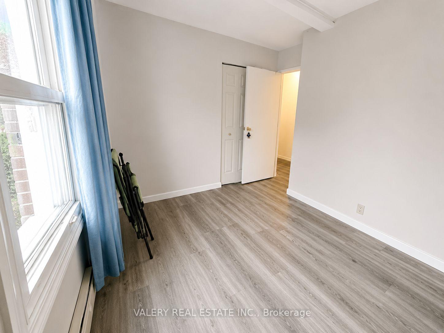 Photo 5 of 1099 Henry Ford Centre Dr, Windsor, South Walkerville — HOMEH