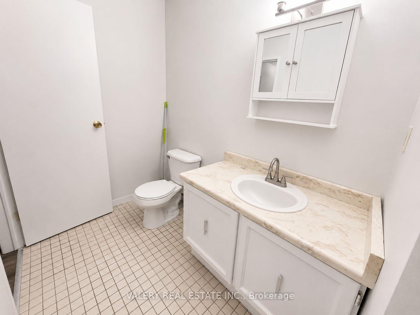 Photo 11 of 1099 Henry Ford Centre Dr, Windsor, South Walkerville — HOMEH