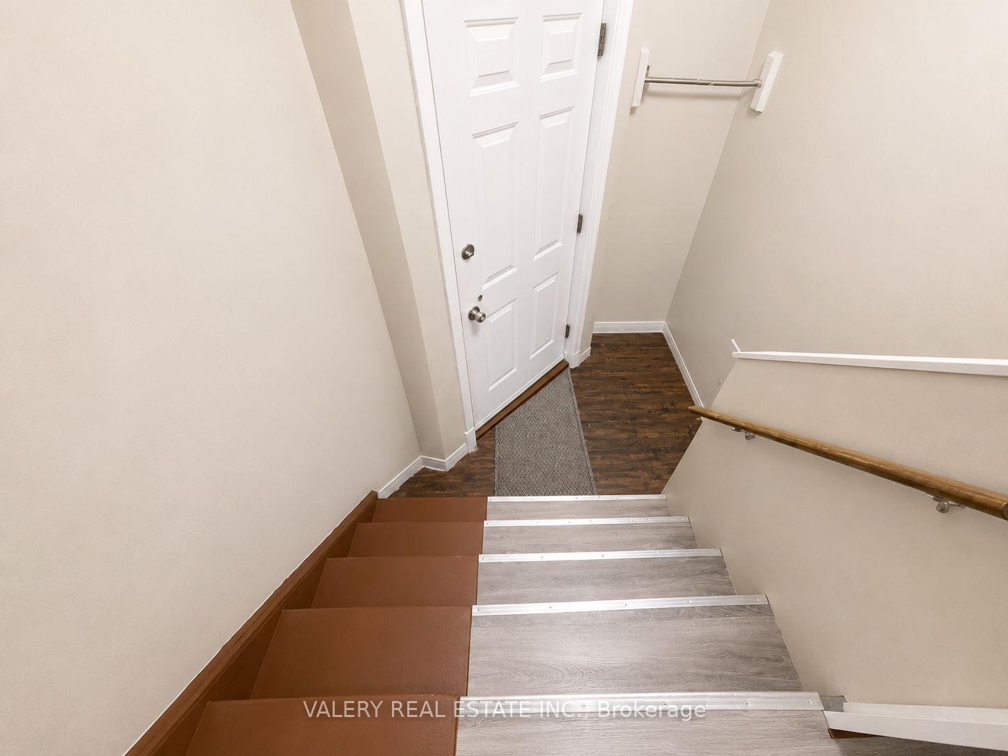 Photo 15 of 1099 Henry Ford Centre Dr, Windsor, South Walkerville — HOMEH