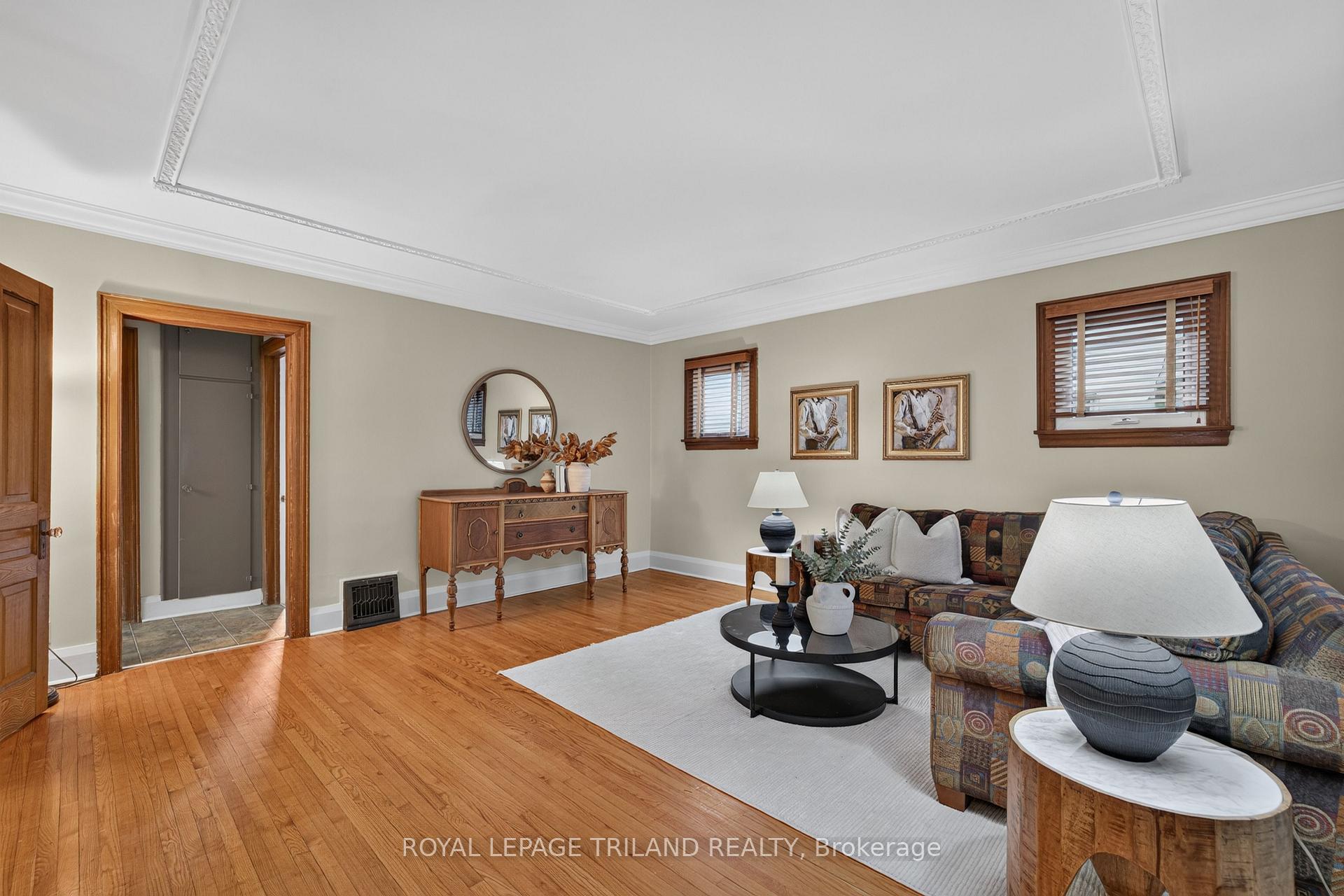 Photo 7 of 11 Maple Street E, Aylmer — HOMEH