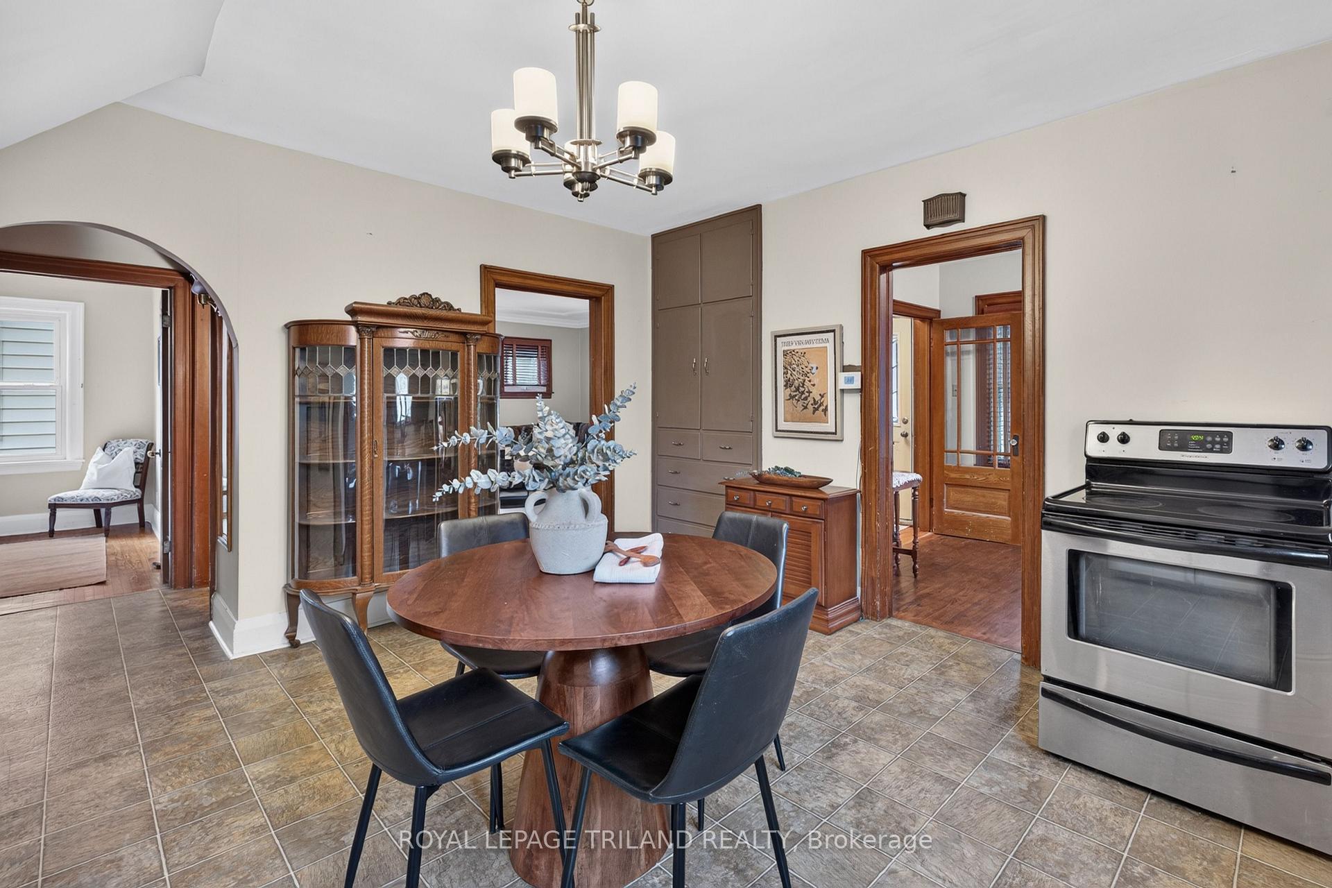 Photo 16 of 11 Maple Street E, Aylmer — HOMEH