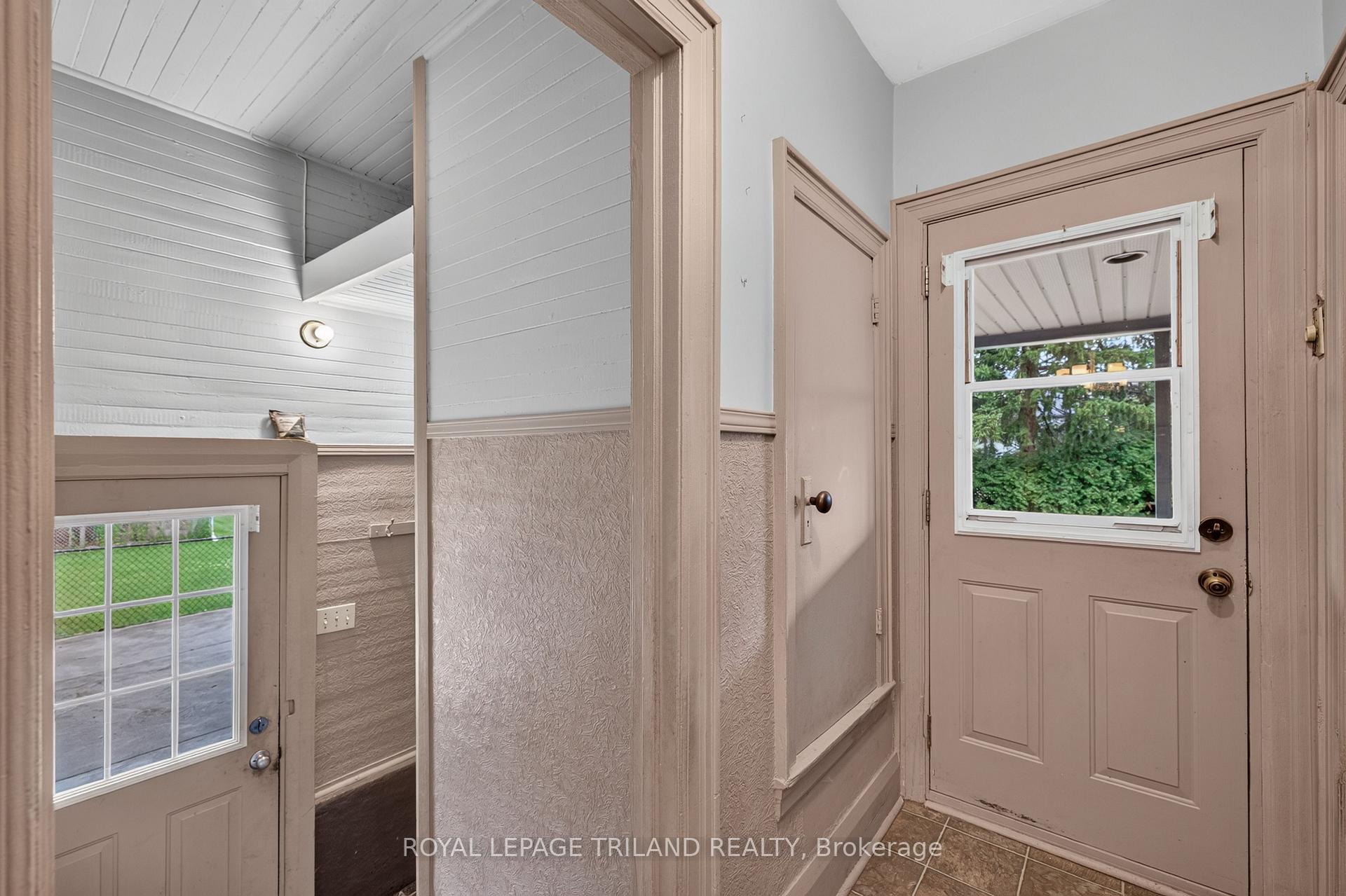 Photo 20 of 11 Maple Street E, Aylmer — HOMEH