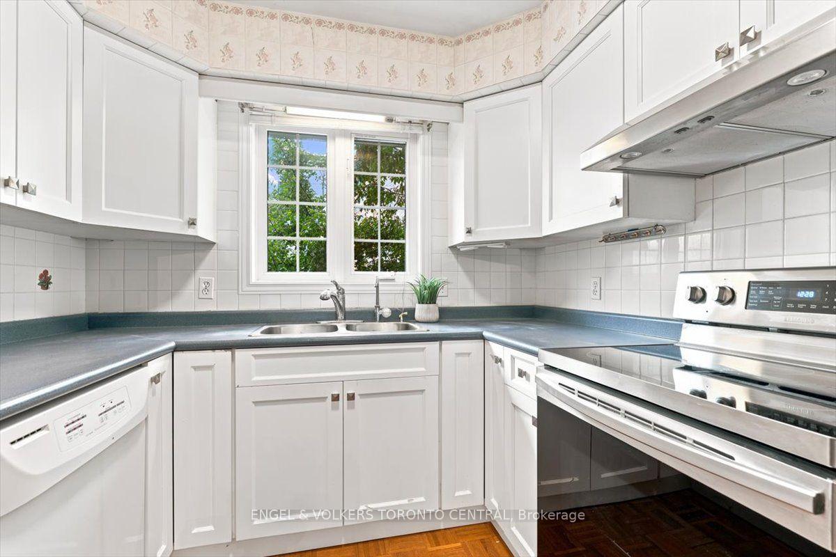 Photo 10 of Unit 16, 229 Baker Street, Waterloo, Westvale — HOMEH