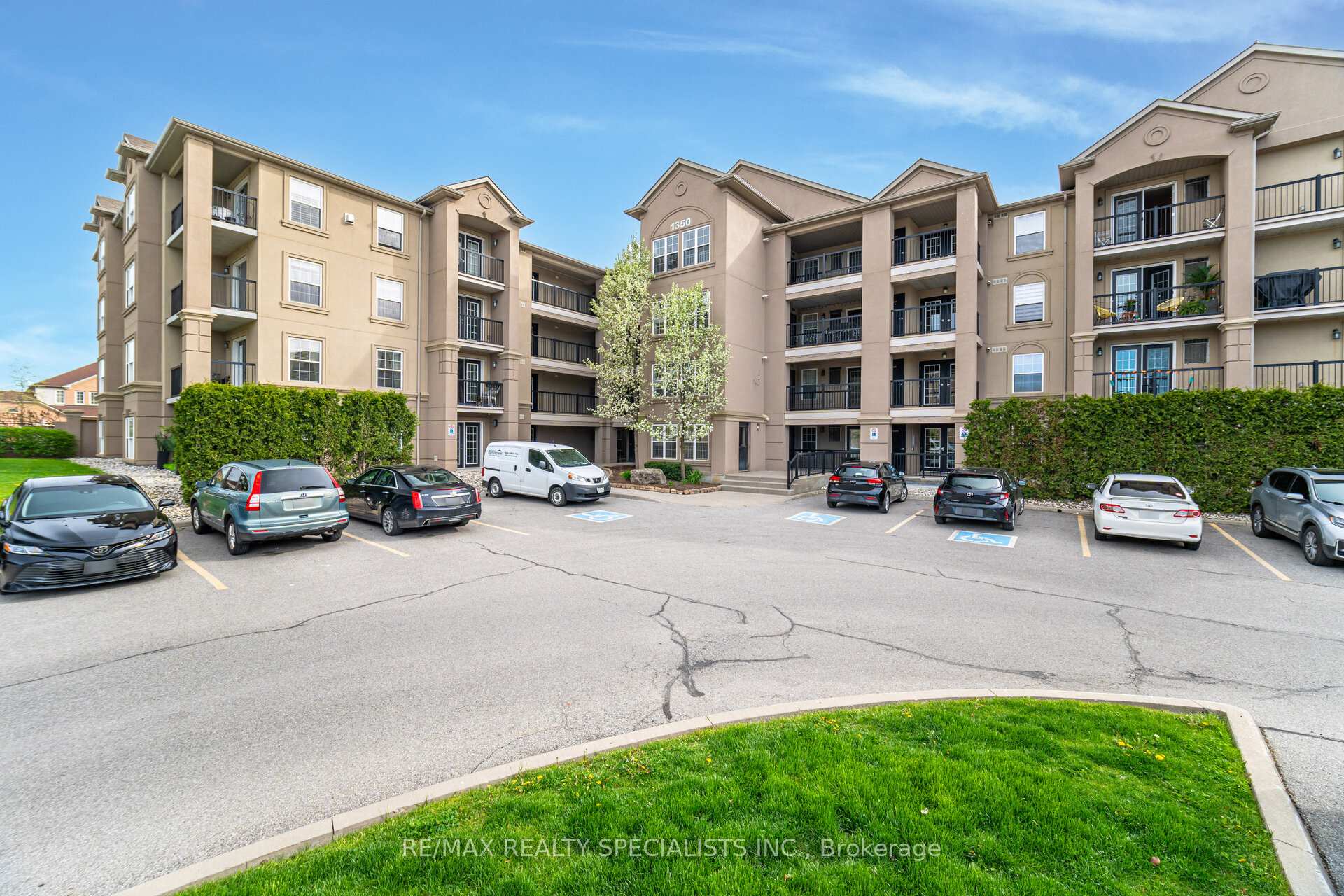 Photo 37 of Unit 412, 1350 Main Street E, Milton, Dempsey — HOMEH