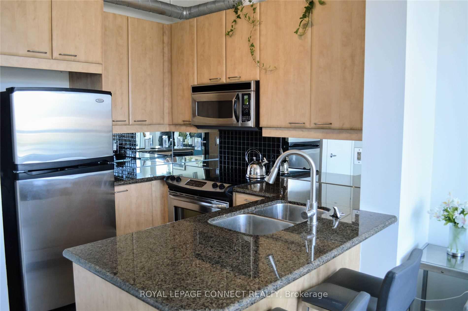 Photo 4 of Unit Ph15, 955 Queen Street W, Toronto, Niagara — HOMEH