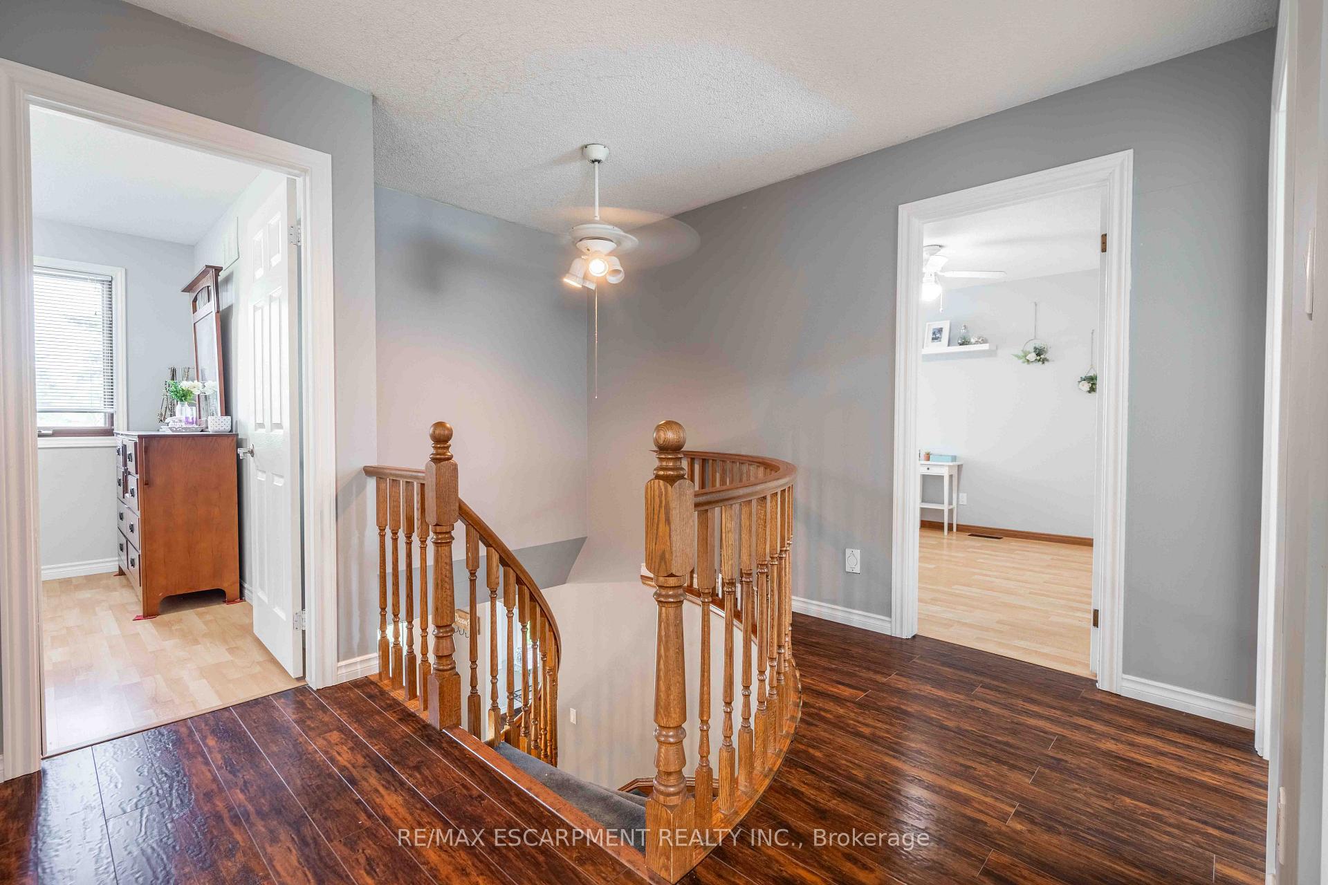Photo 19 of 54 Selkirk Street, Haldimand — HOMEH