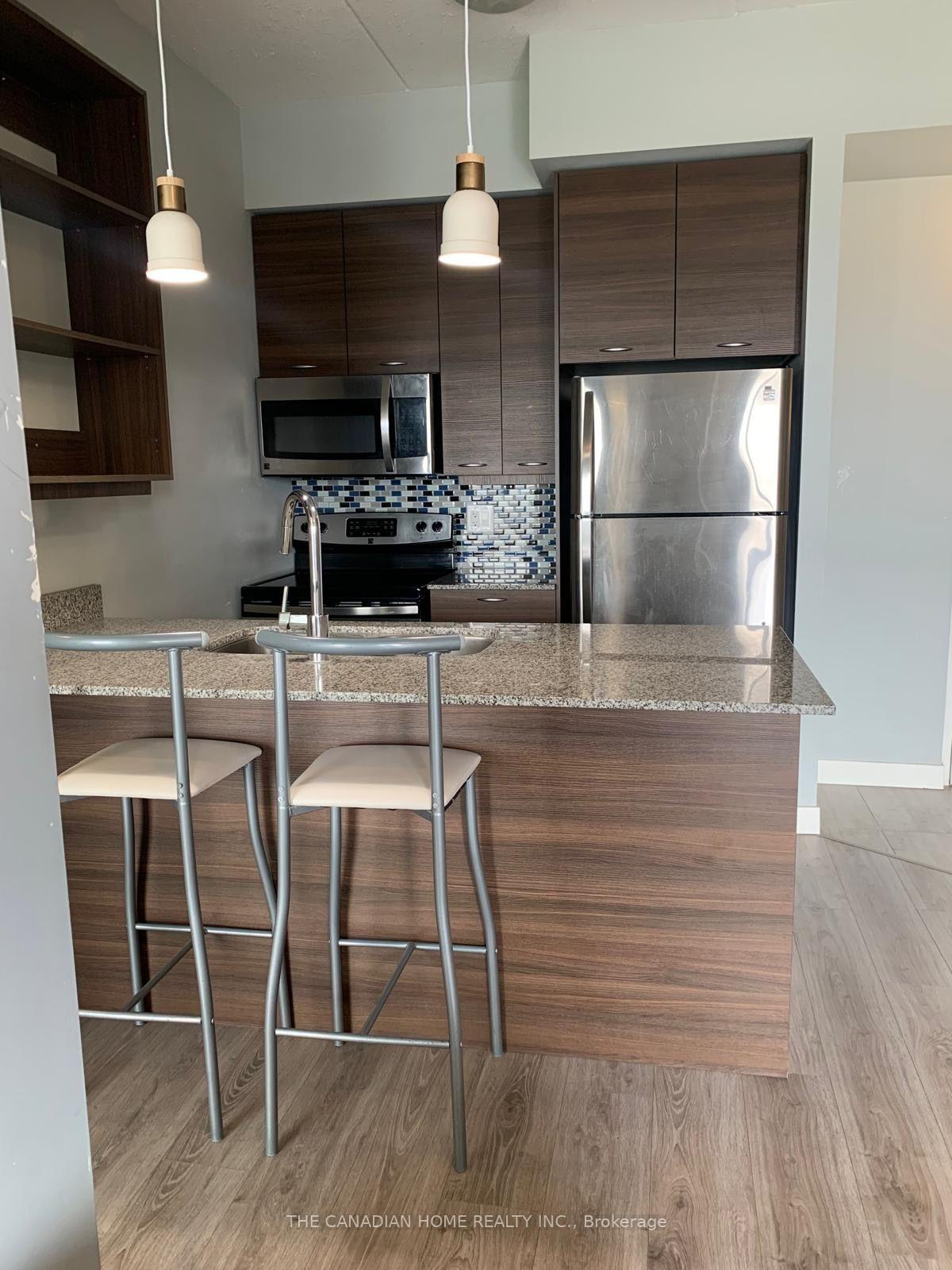 Photo 5 of Unit 09, 318 Spruce Street, Waterloo, Beechwood/University — HOMEH
