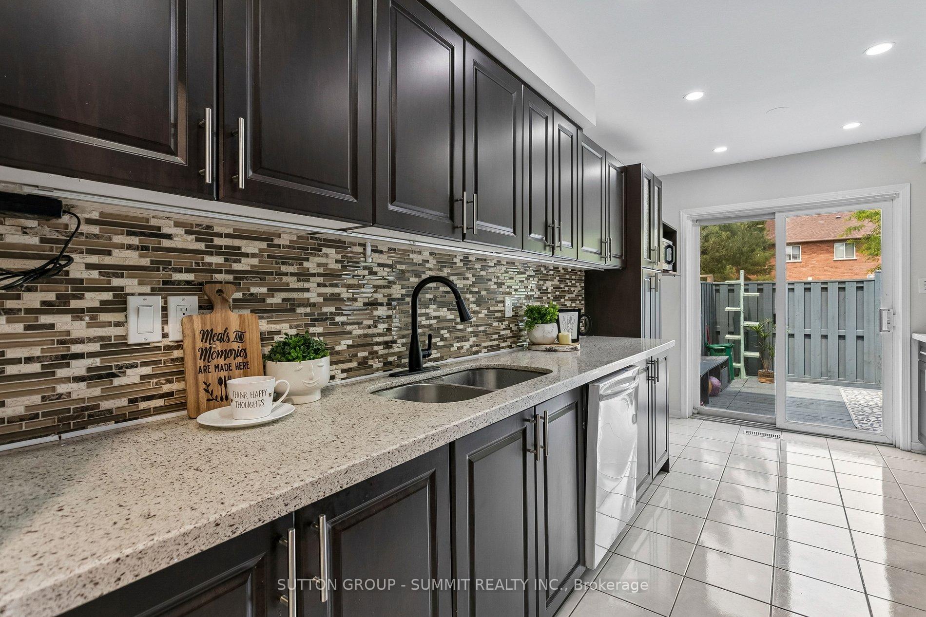 Photo 10 of Unit 37, 35 Malta Avenue N, Brampton, Fletcher's Creek South — HOMEH