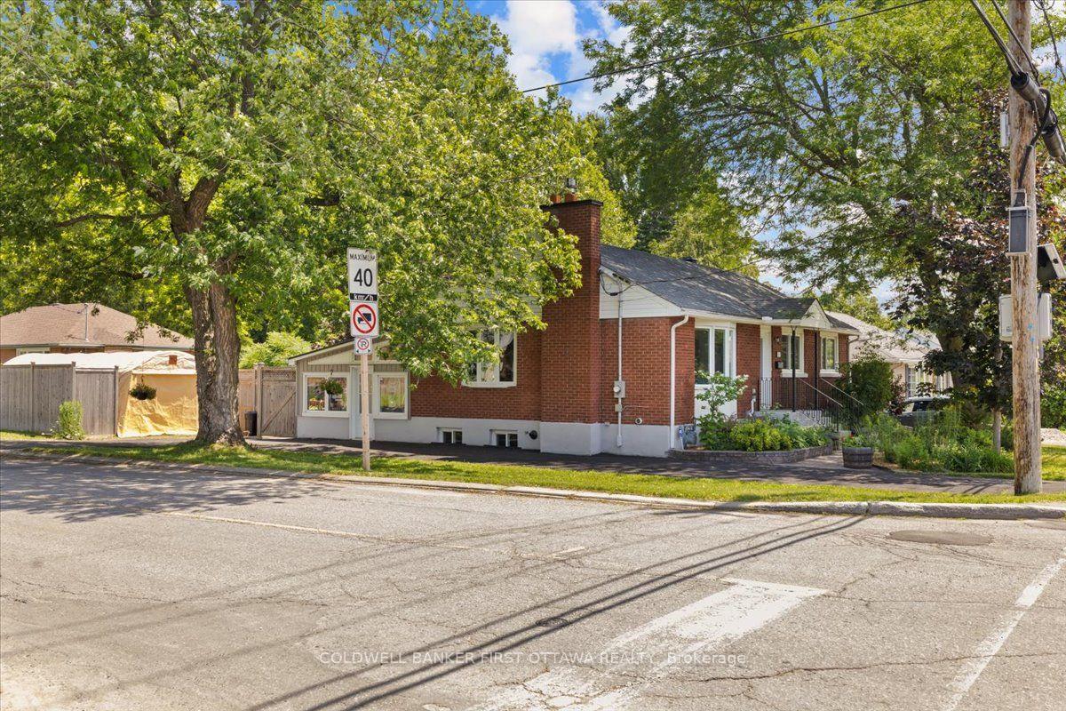Photo 36 of 881 Blair Road, Ottawa, Cardinal Heights — HOMEH