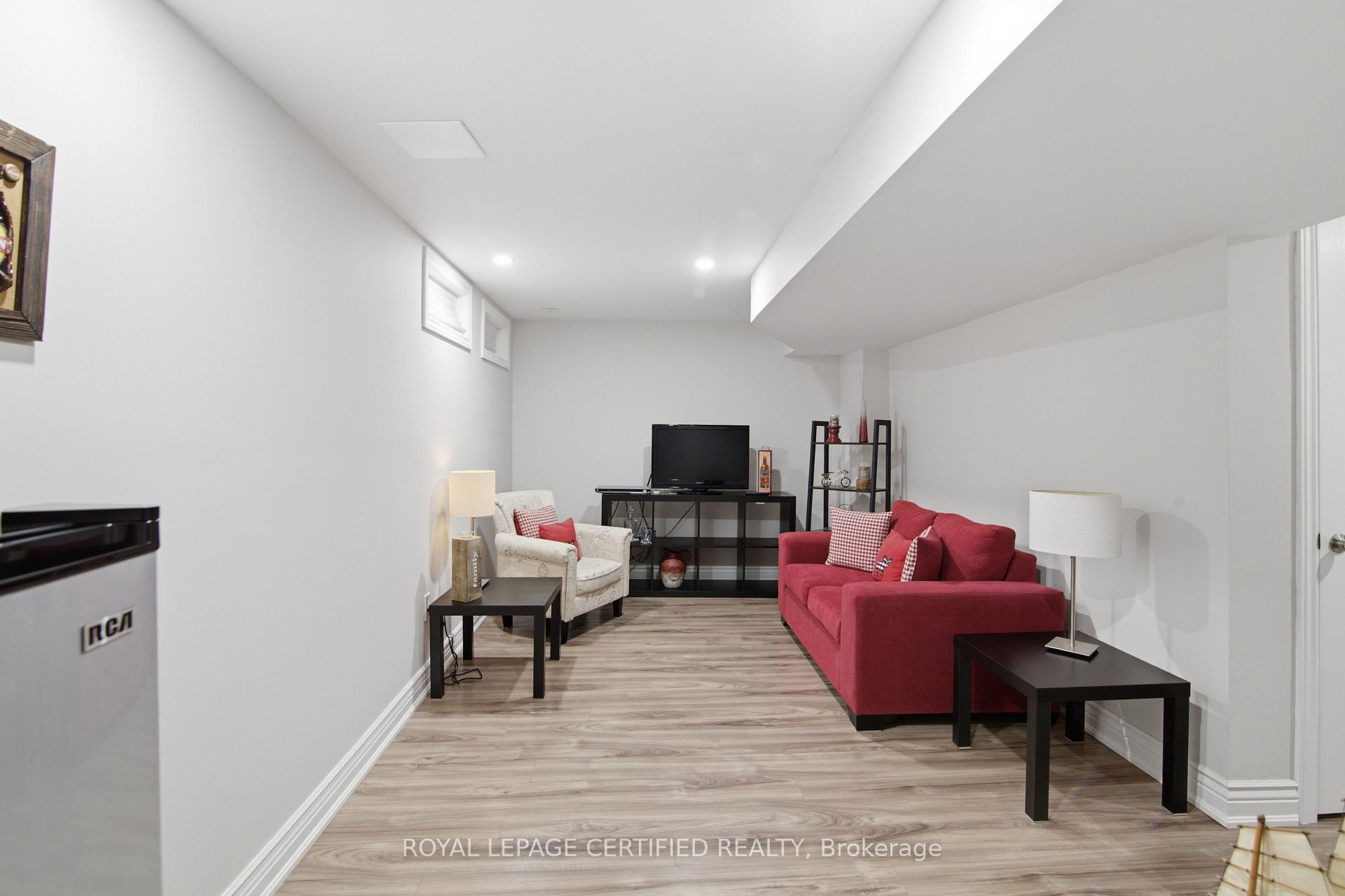Photo 40 of 39 Van Fleet Terrace, Milton, Harrison — HOMEH