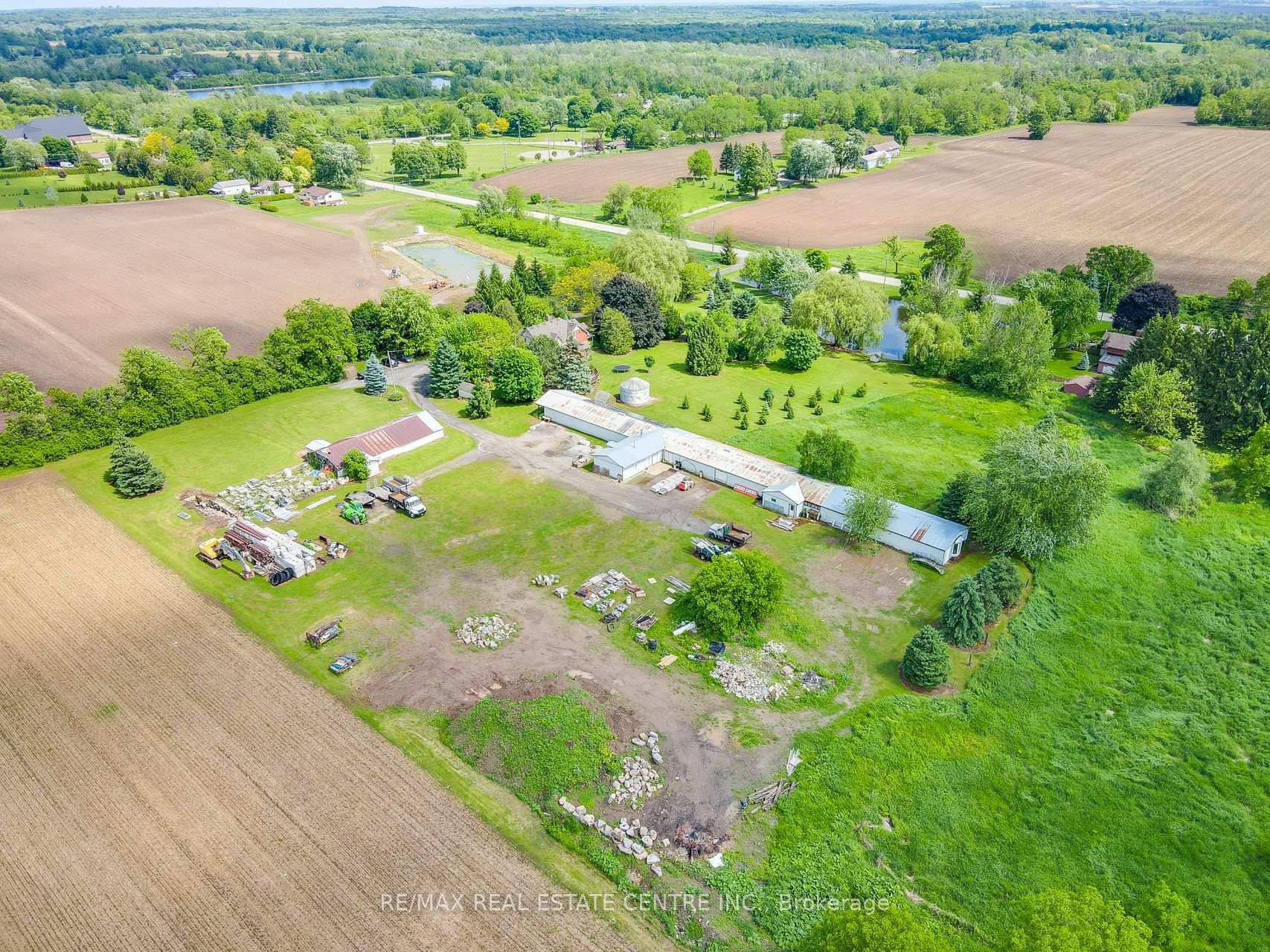 Photo 28 of 875 Safari Road, Hamilton, Rural Flamborough — HOMEH