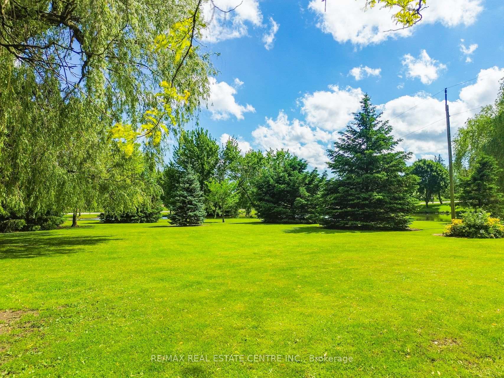Photo 49 of 875 Safari Road, Hamilton, Rural Flamborough — HOMEH