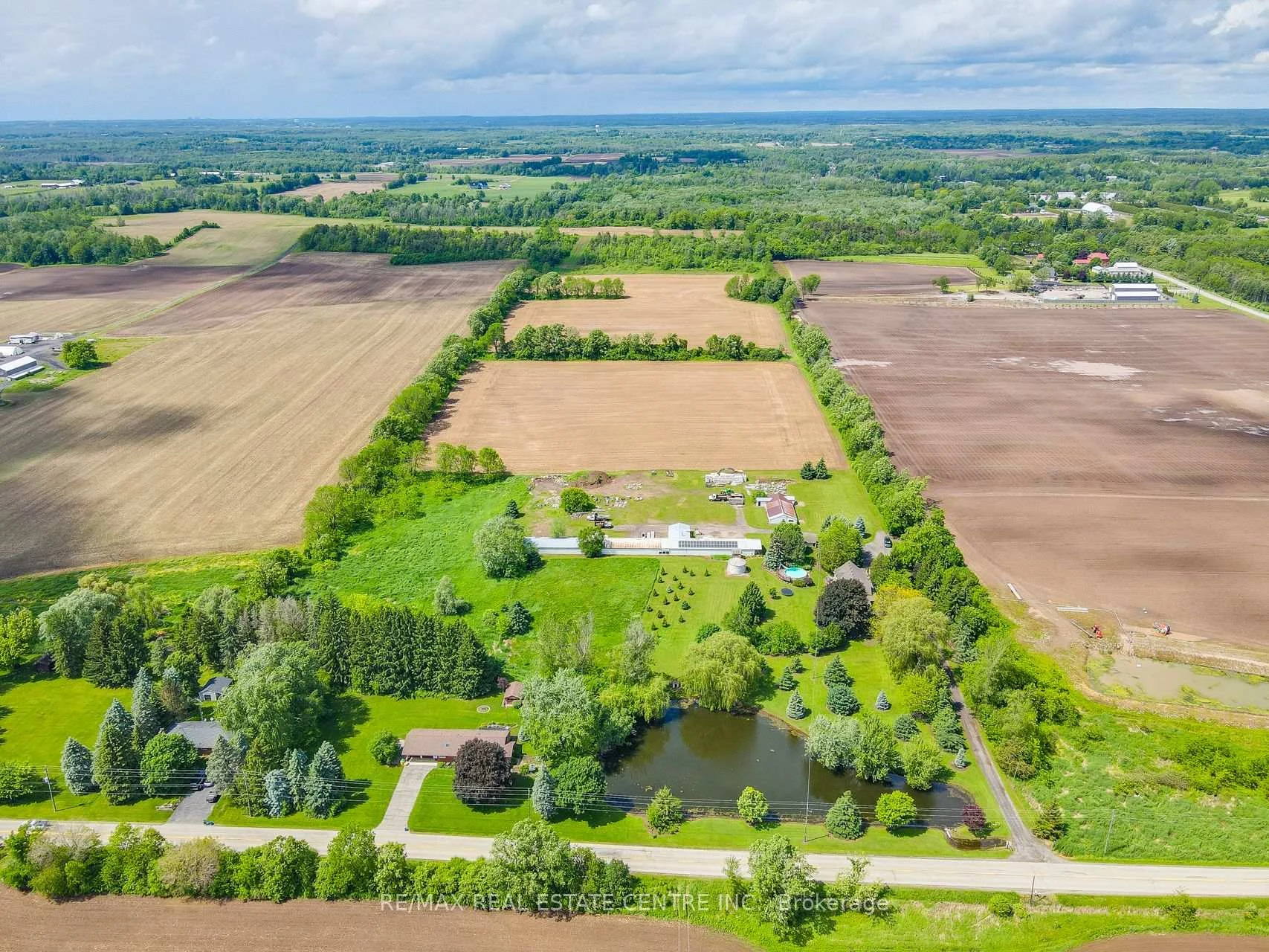 Photo 36 of 875 Safari Road, Hamilton, Rural Flamborough — HOMEH