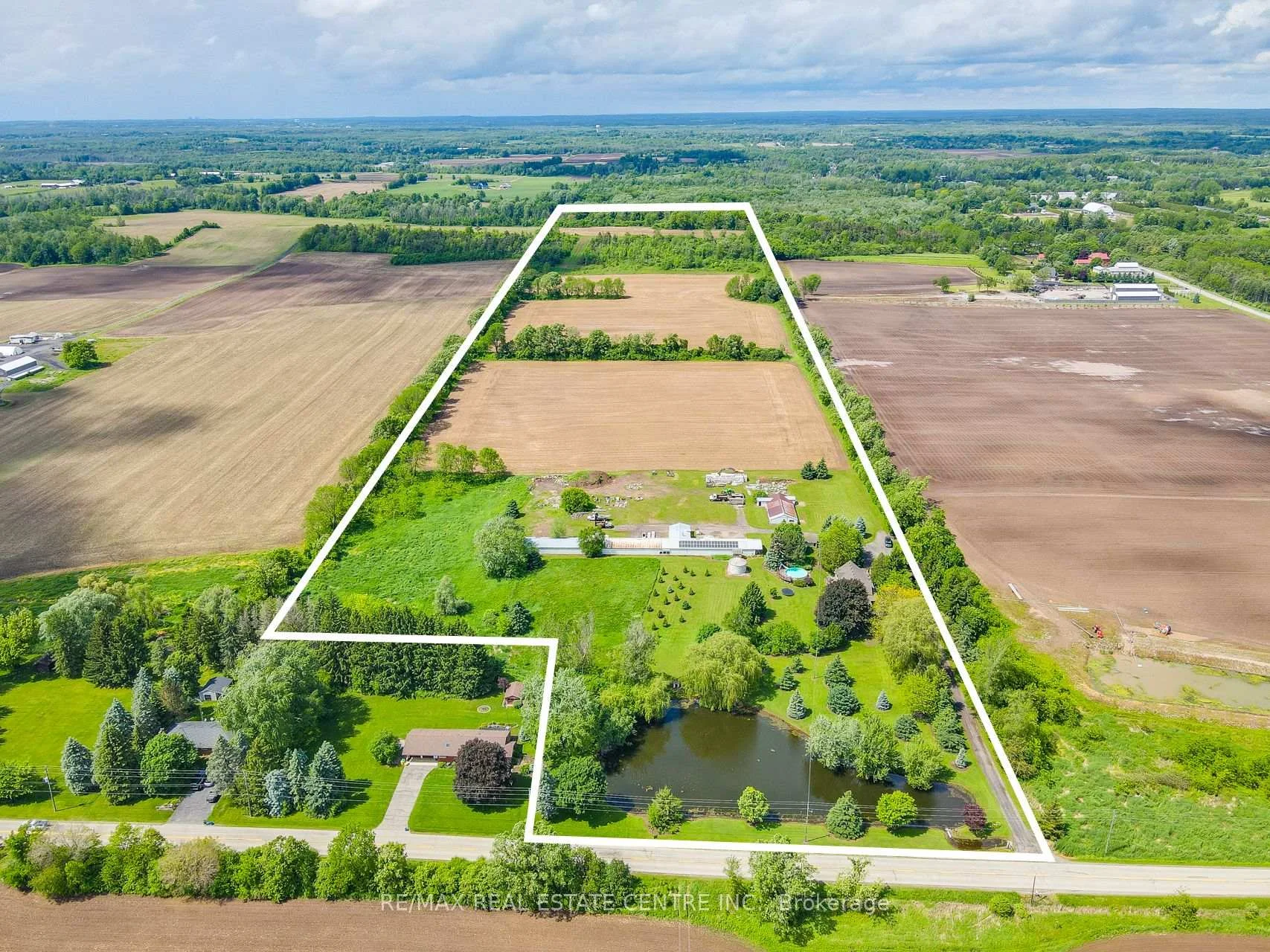 Photo 41 of 875 Safari Road, Hamilton, Rural Flamborough — HOMEH
