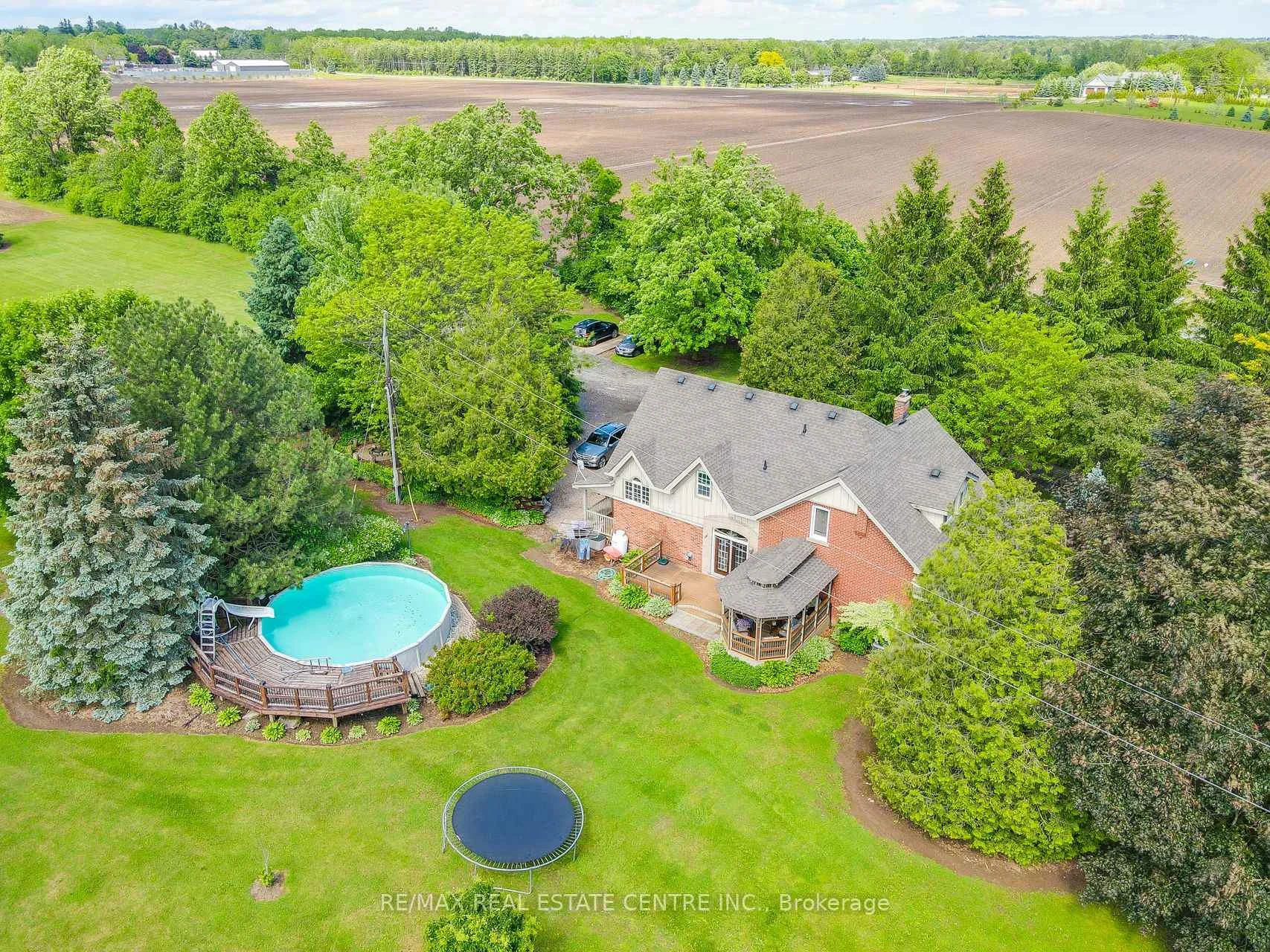 Photo 65 of 875 Safari Road, Hamilton, Rural Flamborough — HOMEH