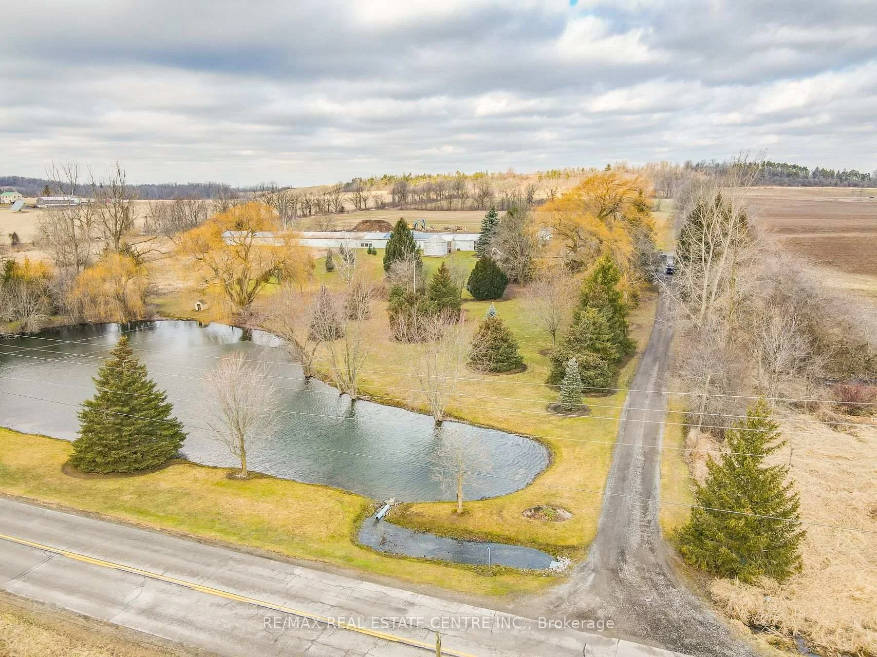 Photo 76 of 875 Safari Road, Hamilton, Rural Flamborough — HOMEH