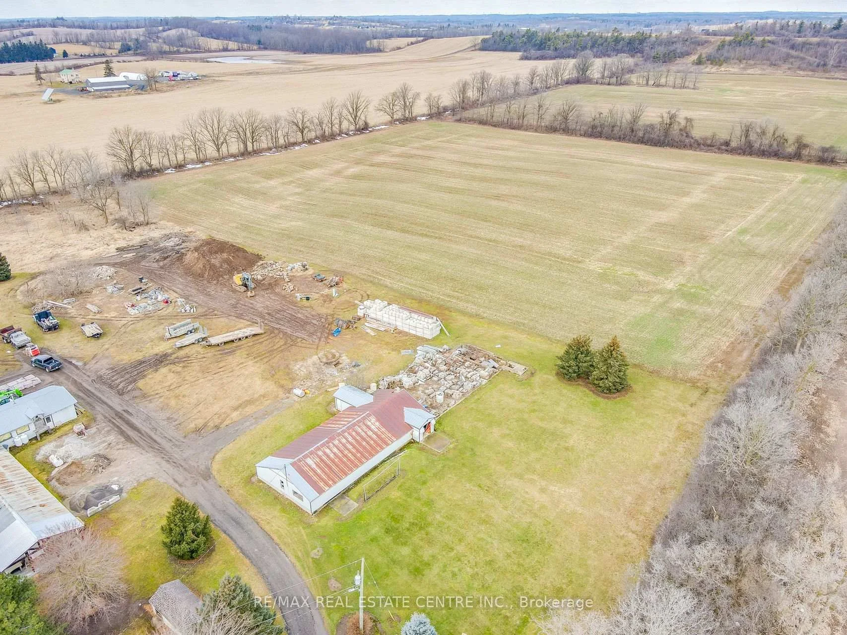 Photo 78 of 875 Safari Road, Hamilton, Rural Flamborough — HOMEH