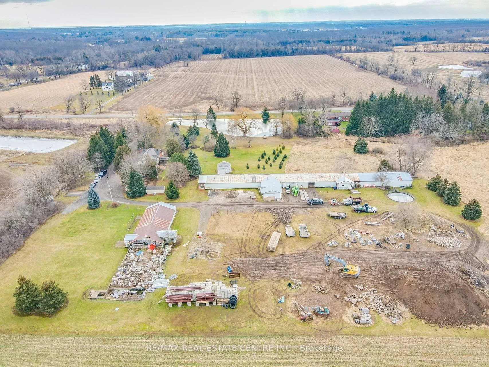 Photo 79 of 875 Safari Road, Hamilton, Rural Flamborough — HOMEH