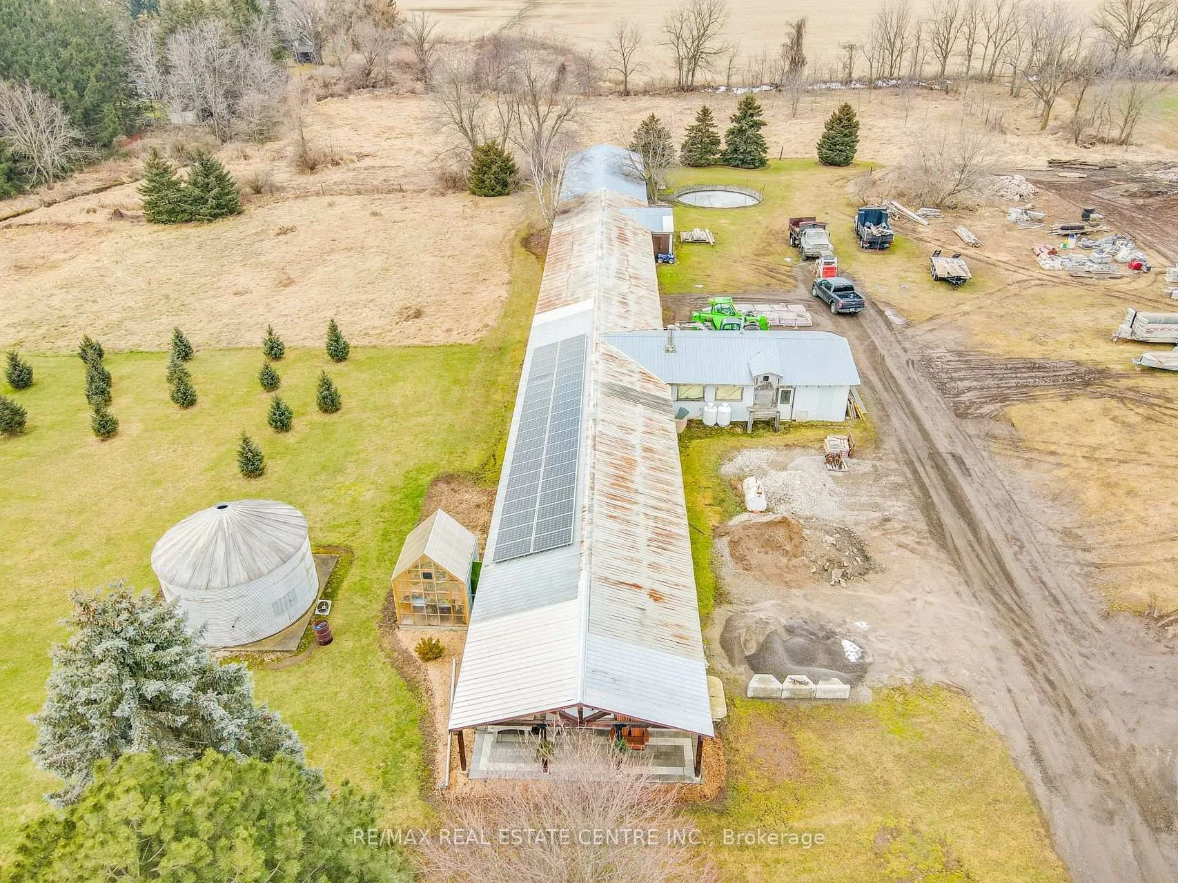 Photo 63 of 875 Safari Road, Hamilton, Rural Flamborough — HOMEH