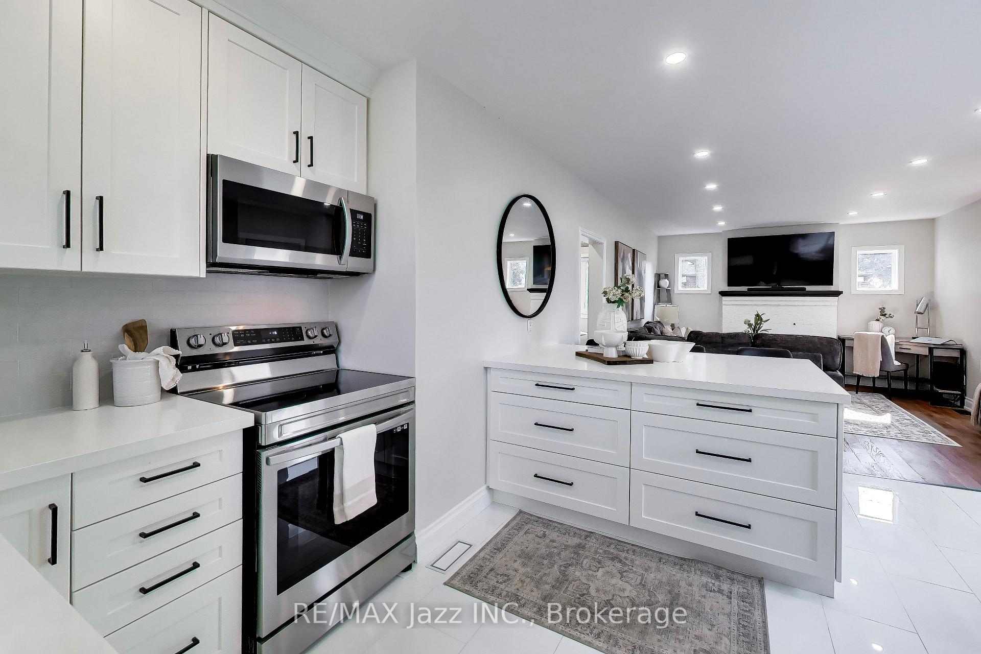 Photo 9 of 397 Beverly Street, Oshawa, O'Neill — HOMEH