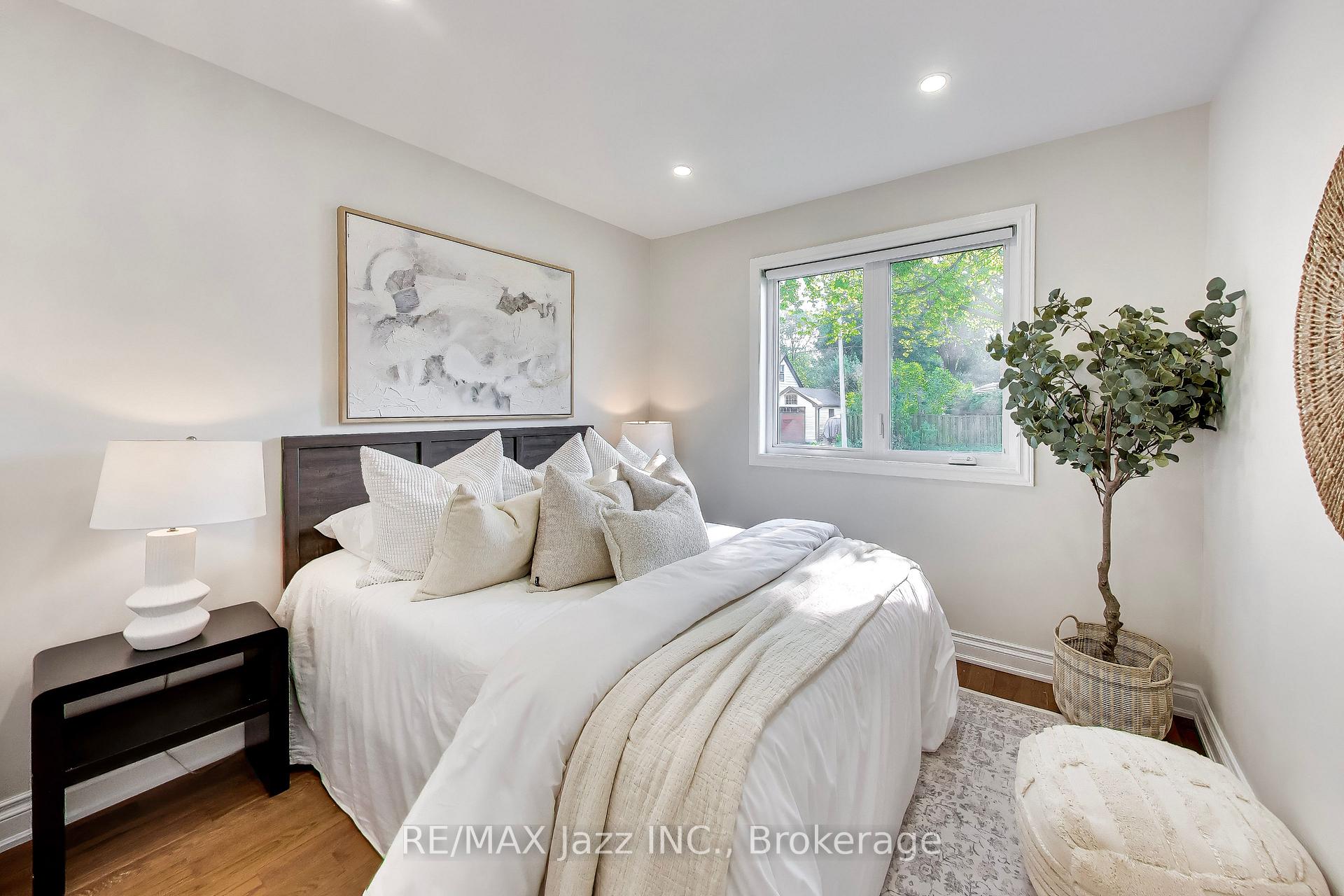 Photo 10 of 397 Beverly Street, Oshawa, O'Neill — HOMEH