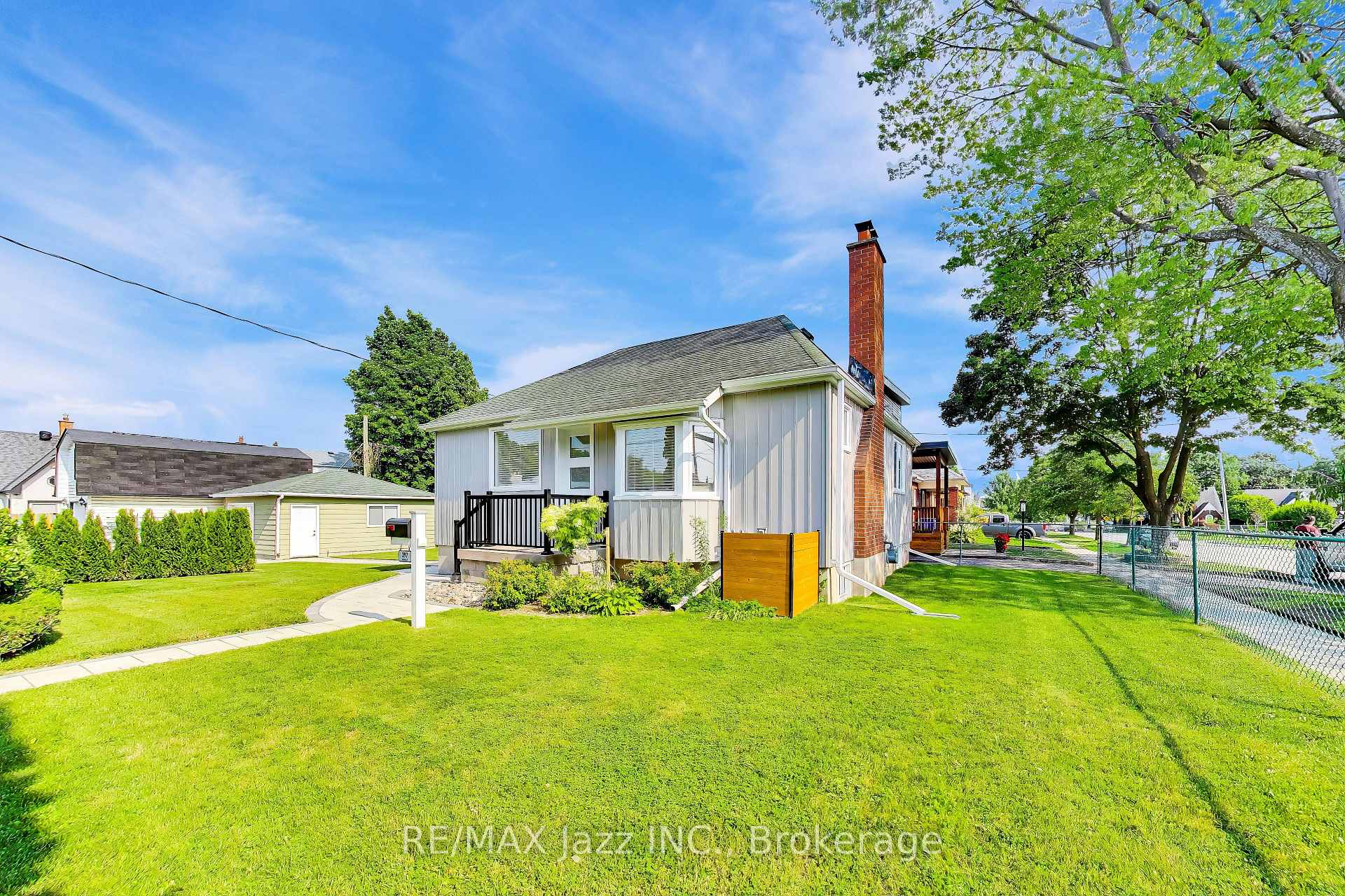 Photo 23 of 397 Beverly Street, Oshawa, O'Neill — HOMEH