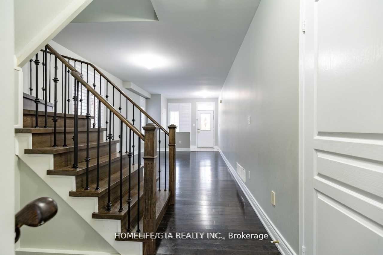Photo 7 of 154 Goldenwood Crescent, Markham, Greensborough — HOMEH