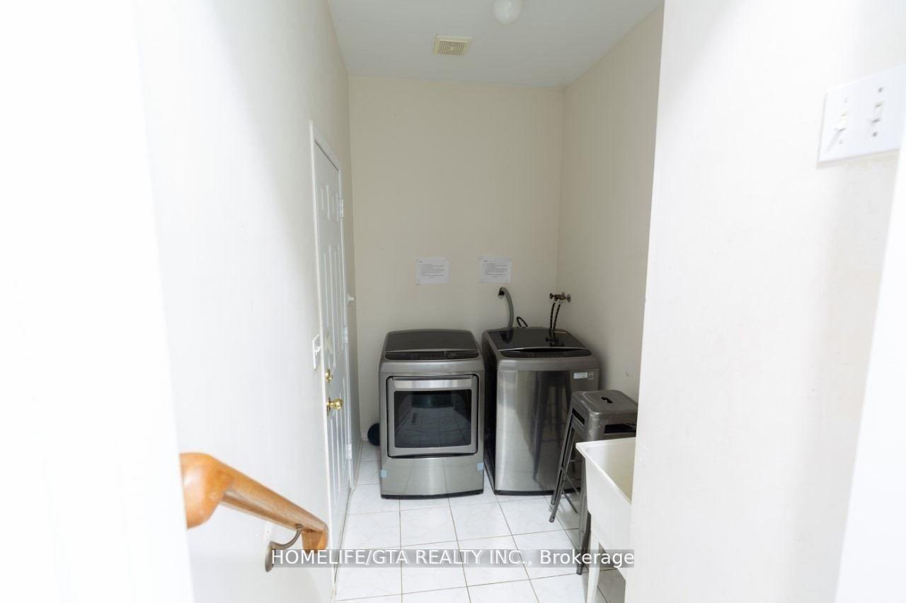 Photo 12 of 154 Goldenwood Crescent, Markham, Greensborough — HOMEH