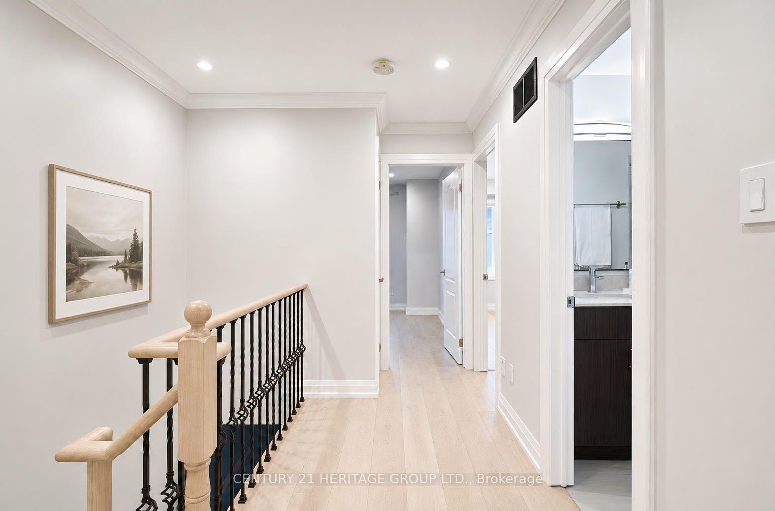Photo 9 of 9-2 Skeens Lane, Etobicoke, Long Branch — HOMEH