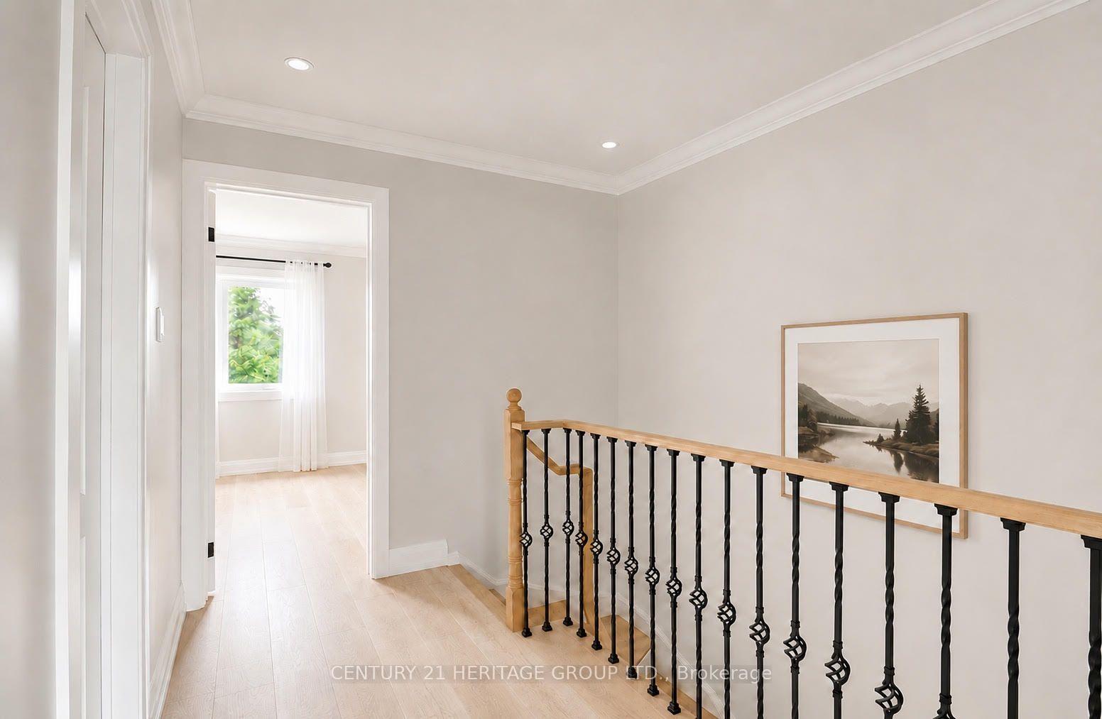 Photo 10 of 9-2 Skeens Lane, Etobicoke, Long Branch — HOMEH
