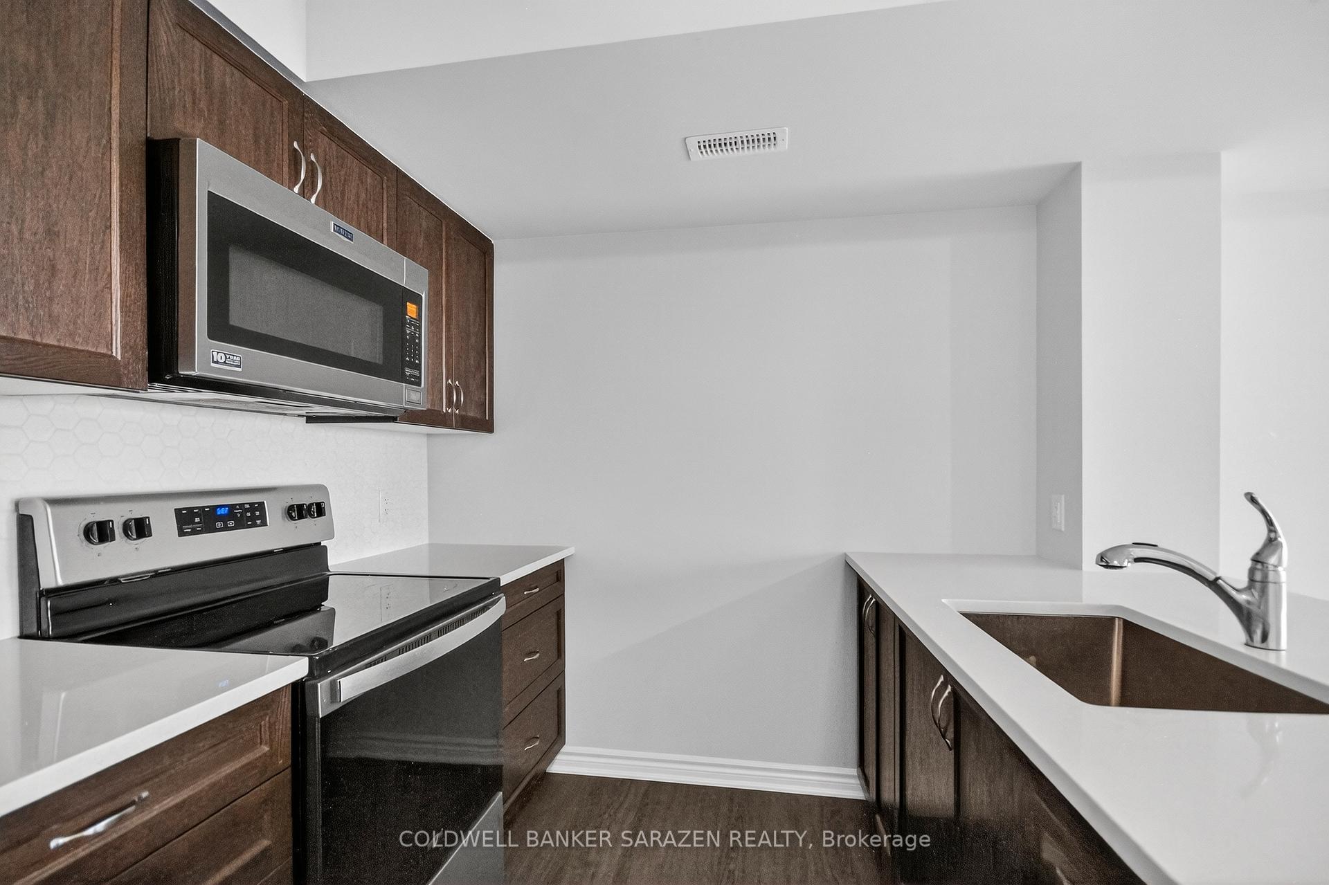 Photo 13 of 218 Pilot Private, Ottawa, Kanata - Emerald Meadows/Trailwest — HOMEH