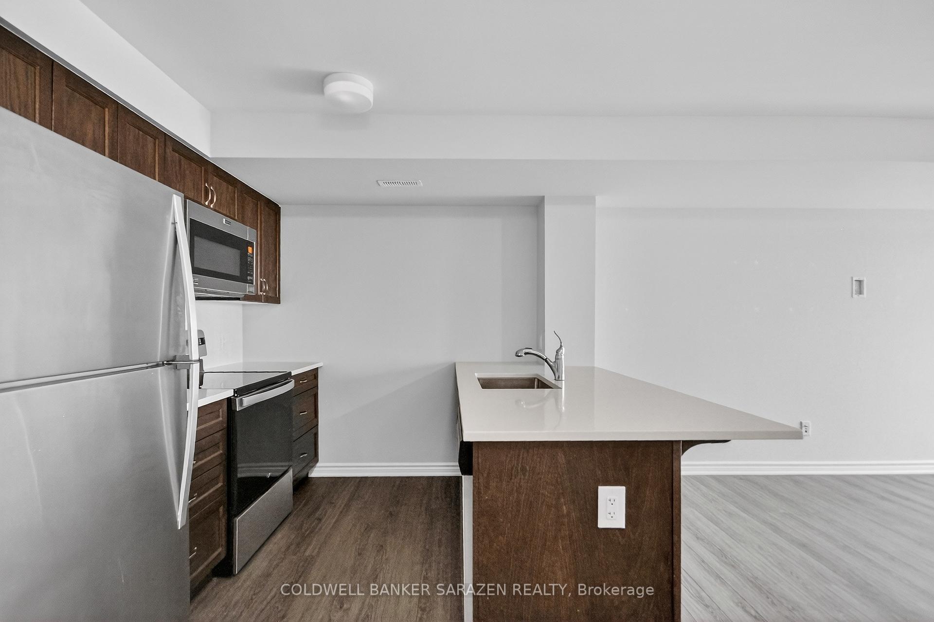 Photo 14 of 218 Pilot Private, Ottawa, Kanata - Emerald Meadows/Trailwest — HOMEH