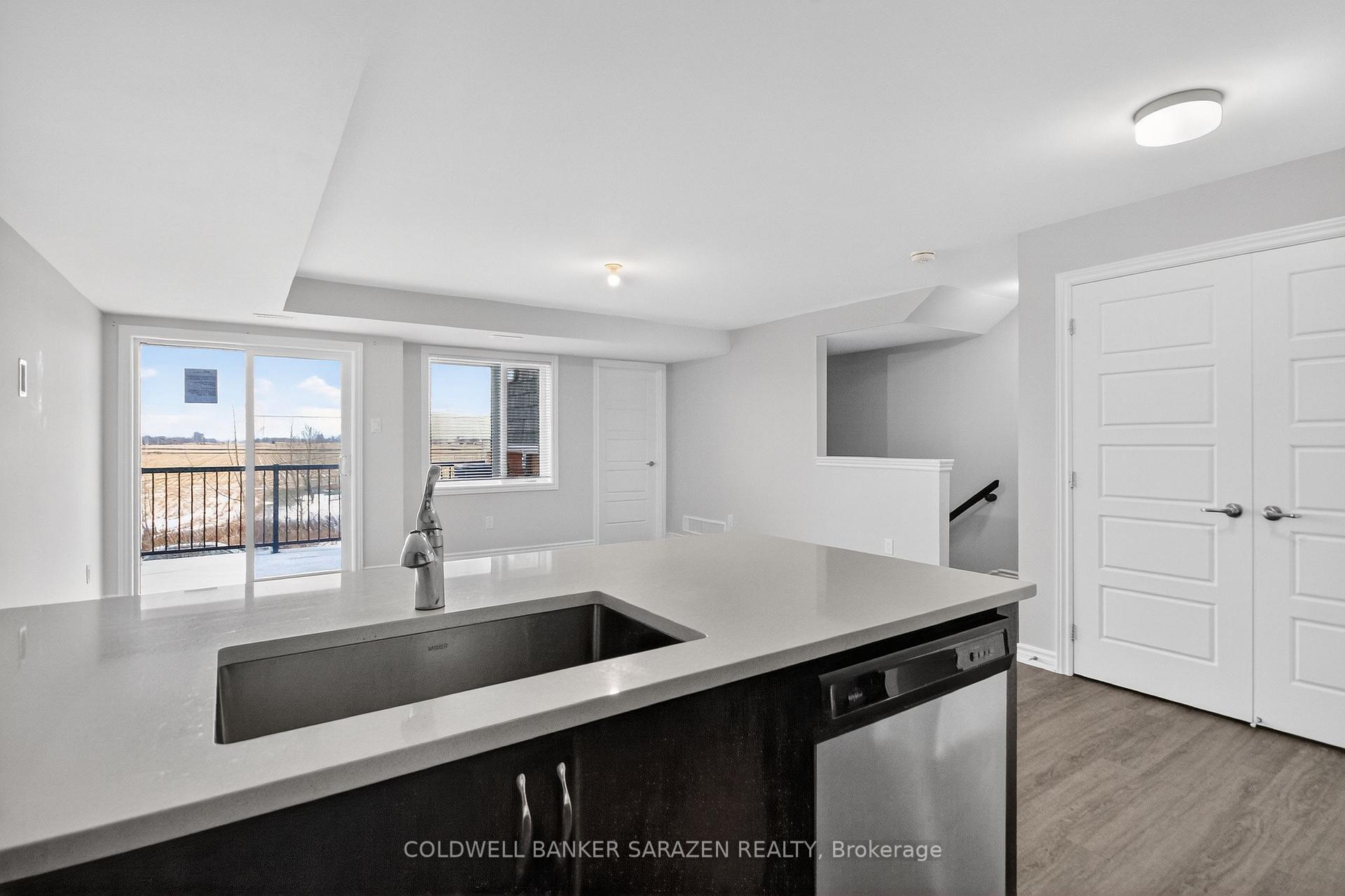 Photo 22 of 218 Pilot Private, Ottawa, Kanata - Emerald Meadows/Trailwest — HOMEH